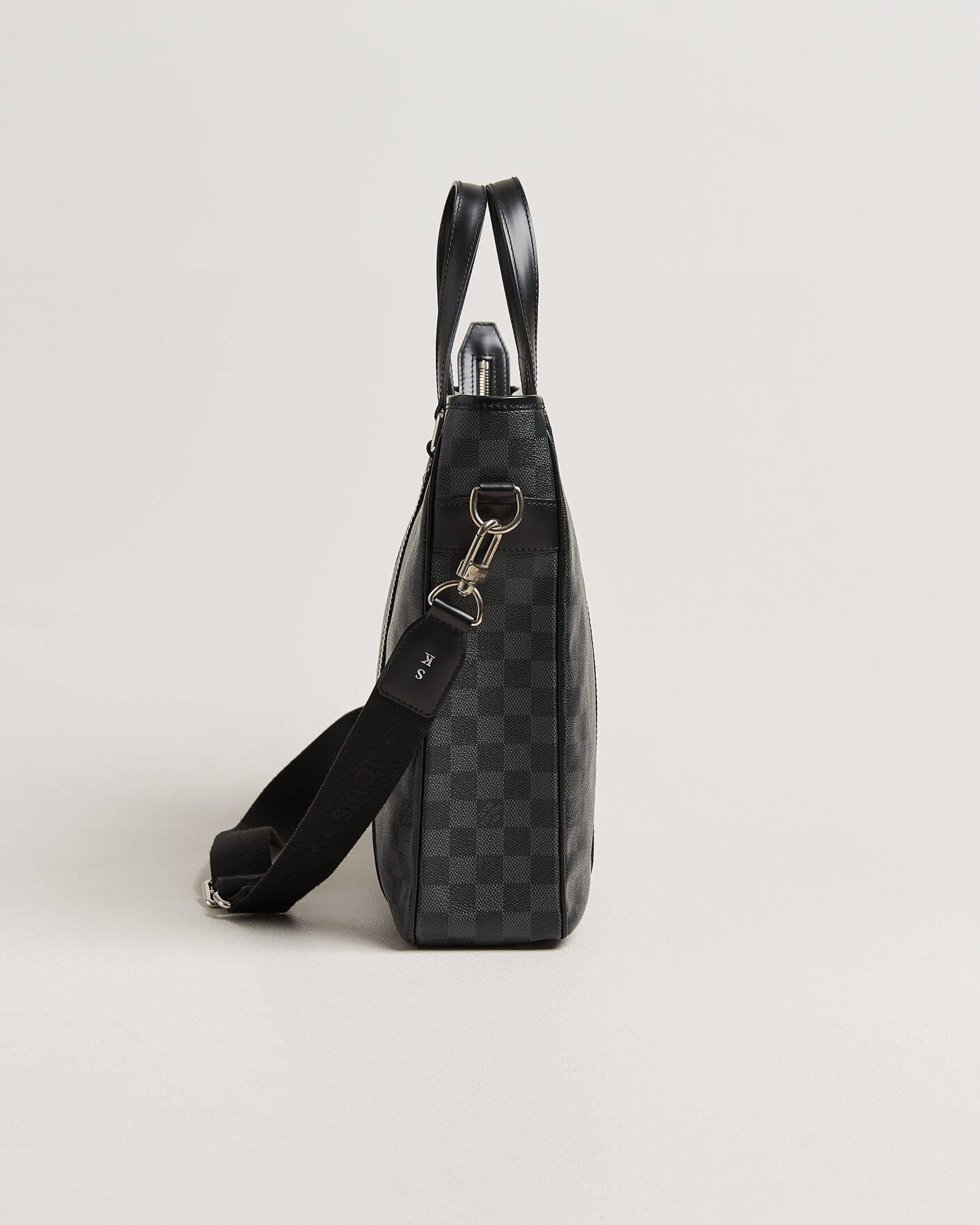Herr | Pre-Owned & Vintage Bags | Louis Vuitton Pre-Owned | Tadao Tote bag PM Damier Graphite
