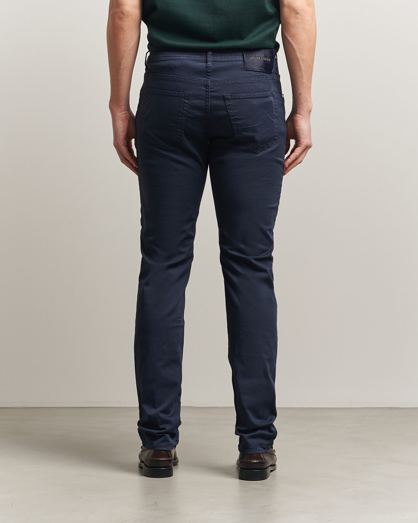 Herr | Byxor | Jacob Cohën | Bard Garment Dyed Gabardine Trousers Navy Blue