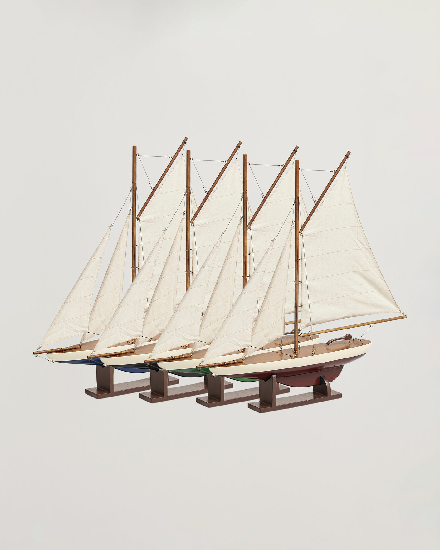 Herr | Till hemmet | Authentic Models | Mini Pond Yachts