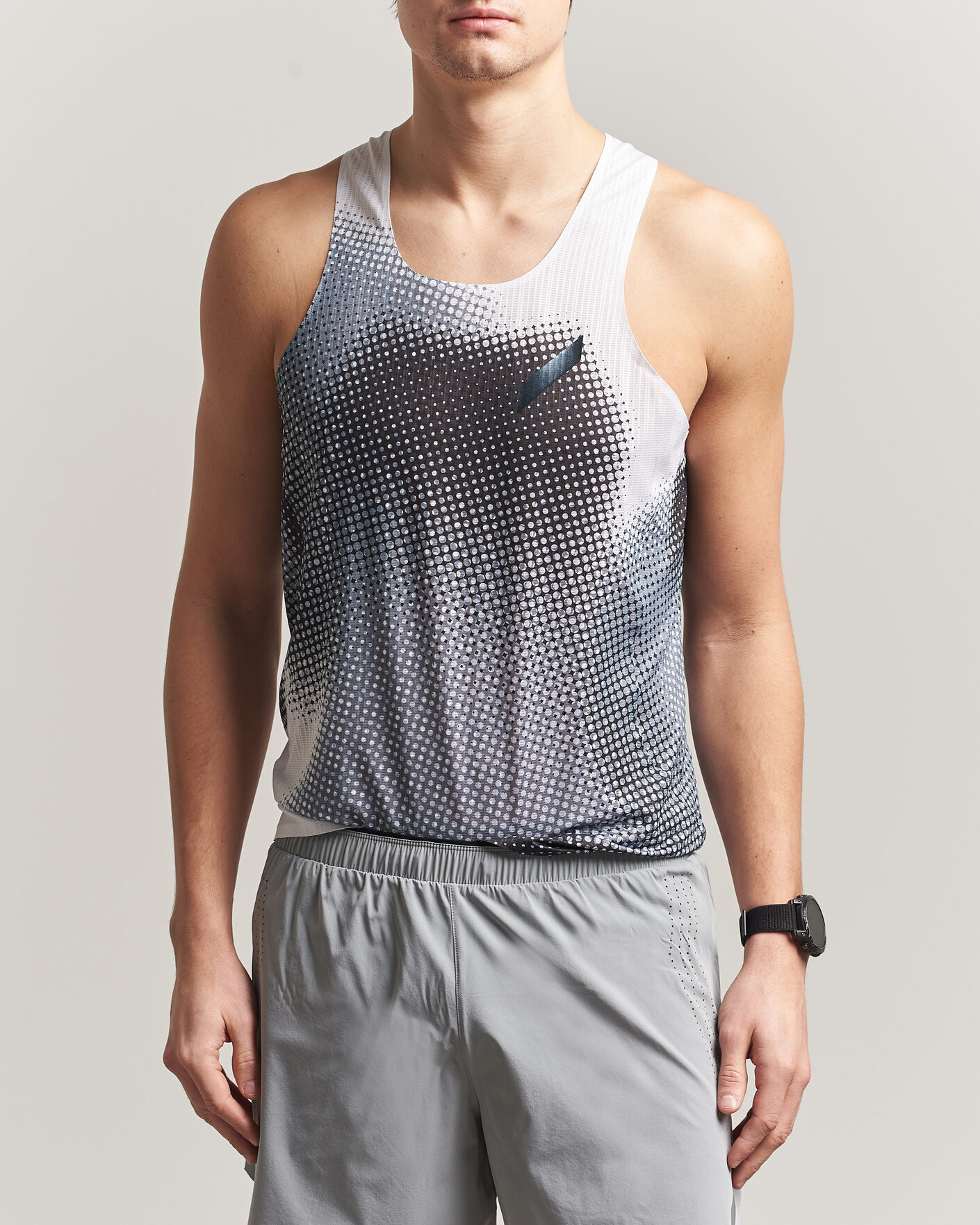 Herr | T-Shirts | SOAR Running | Race Vest Black/White