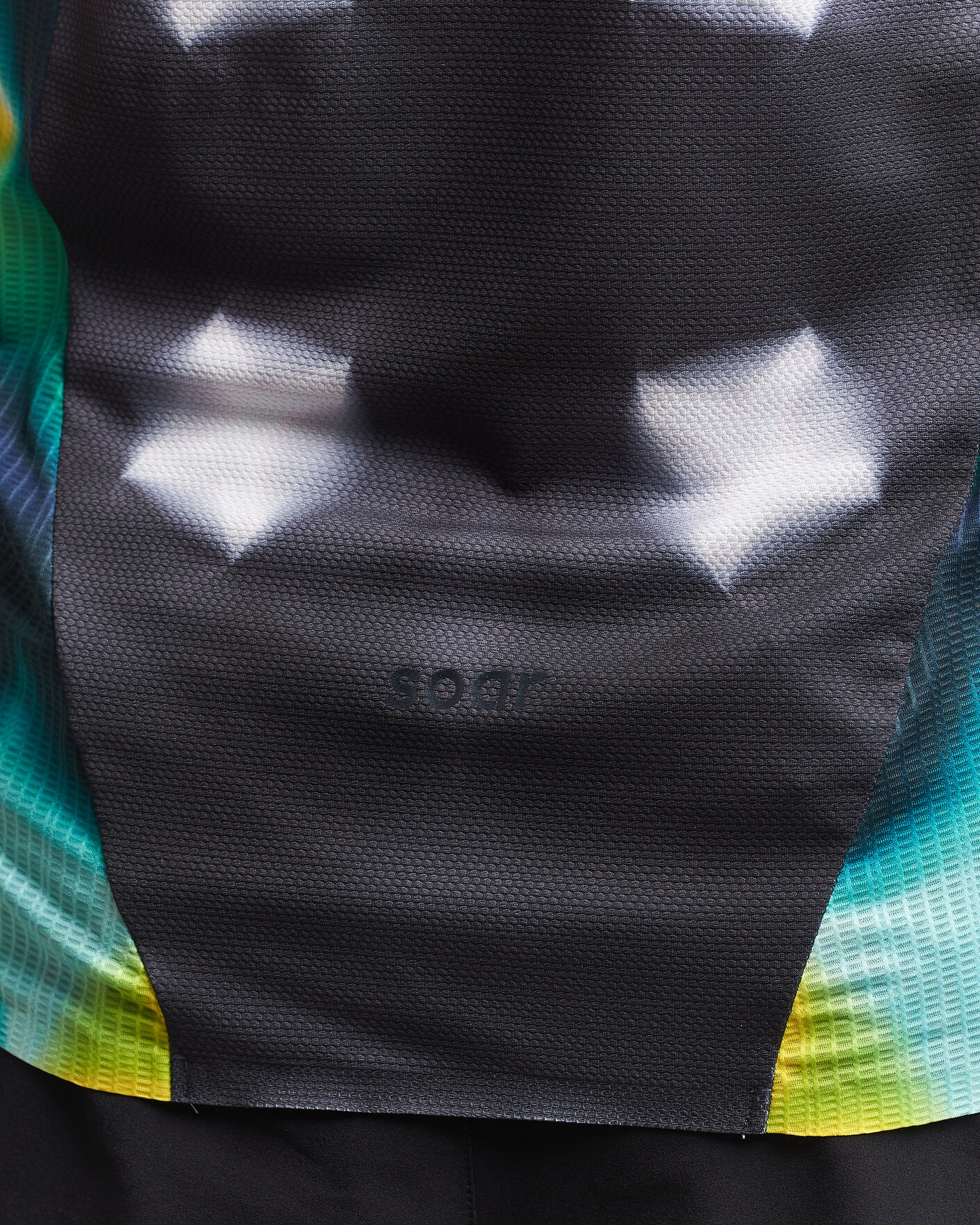 Herr | T-Shirts | SOAR Running | Trail Race Top Black/Fade Grey