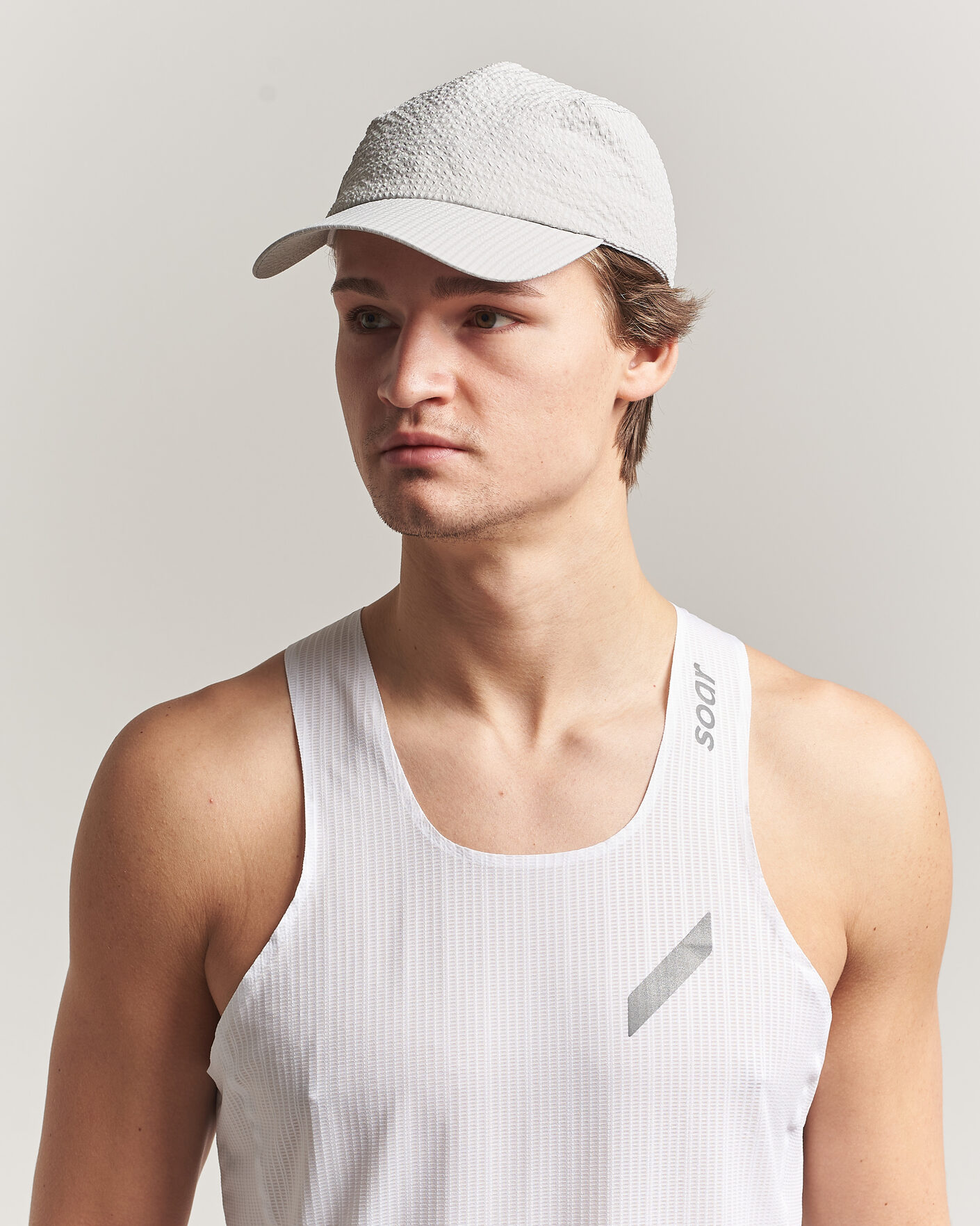Herr | Hattar & kepsar | SOAR Running | Dart Cap Silver Grey