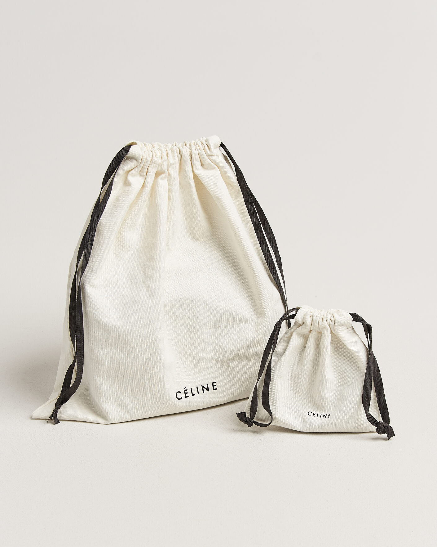 Herr | Pre-Owned & Vintage Bags | Celine Pre-Owned | Box Bag Medium Black