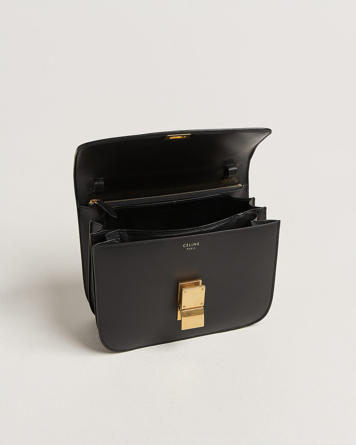 Herr | Pre-Owned & Vintage Bags | Celine Pre-Owned | Box Bag Medium Black
