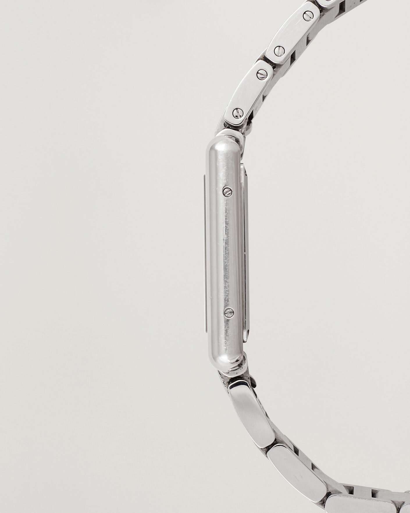Herr | Pre-Owned & Vintage Watches | Cartier Pre-Owned | Tank Must