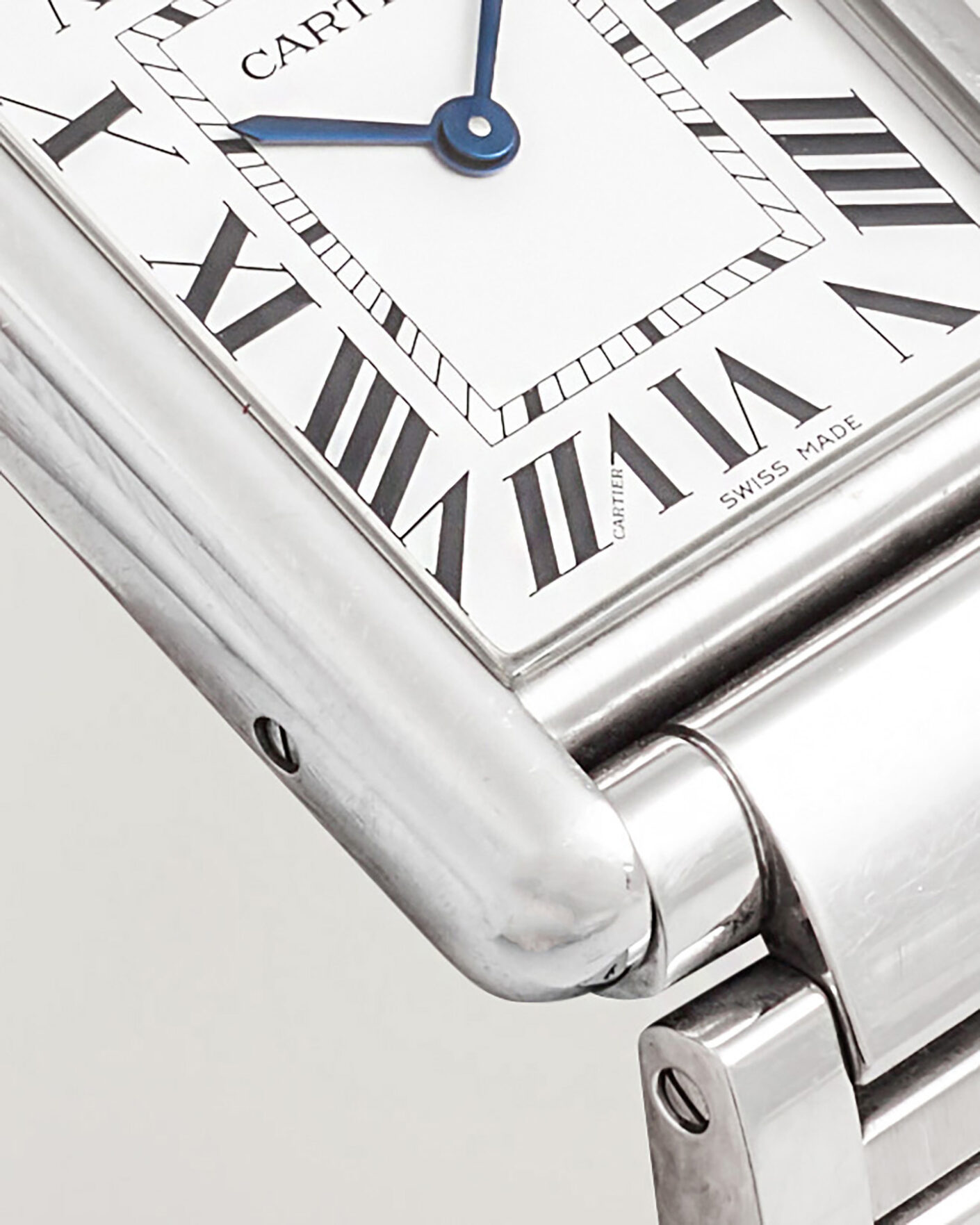 Herr | Pre-Owned & Vintage Watches | Cartier Pre-Owned | Tank Must