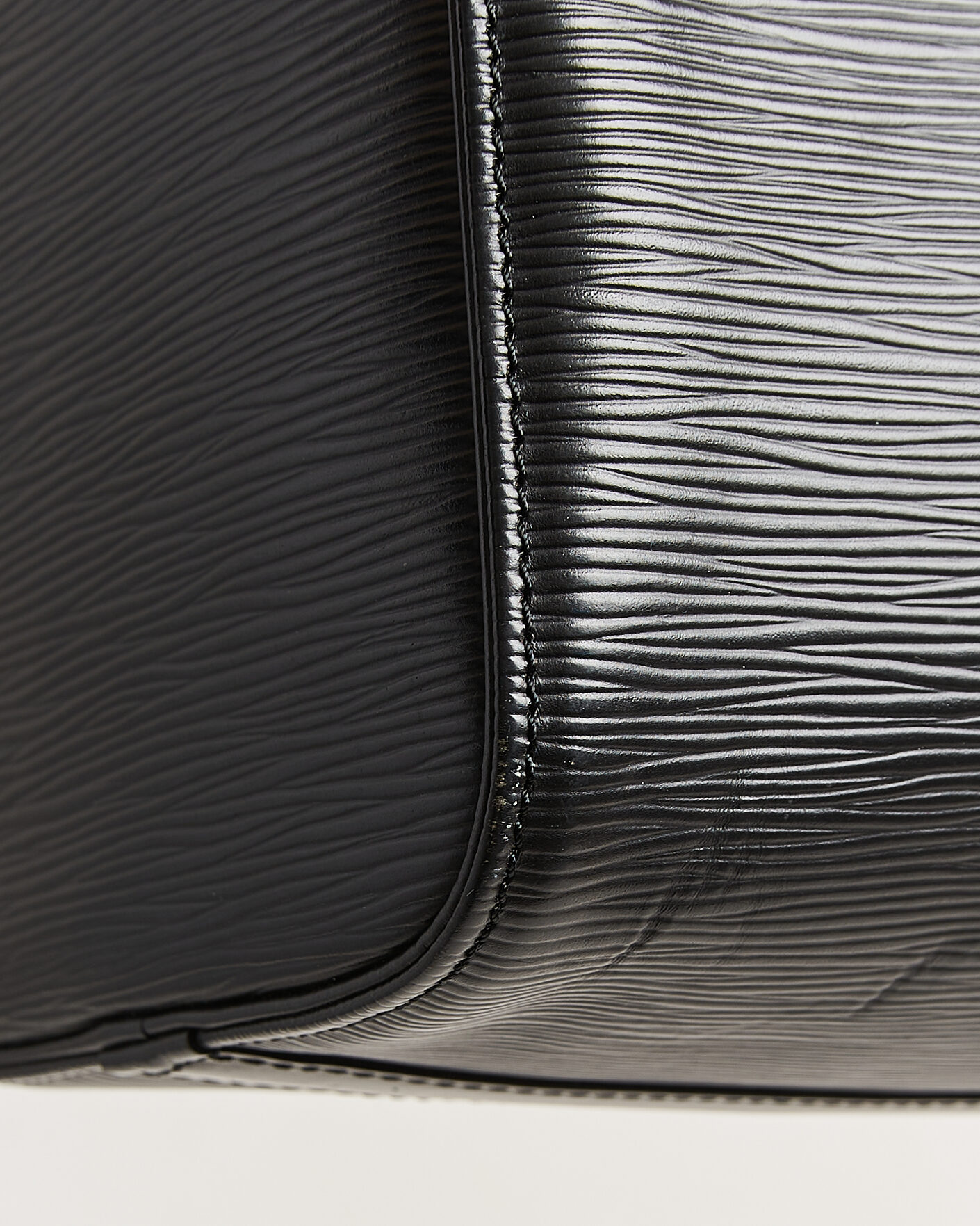 Herr | Pre-Owned & Vintage Bags | Louis Vuitton Pre-Owned | Speedy 25 Epi Leather Black