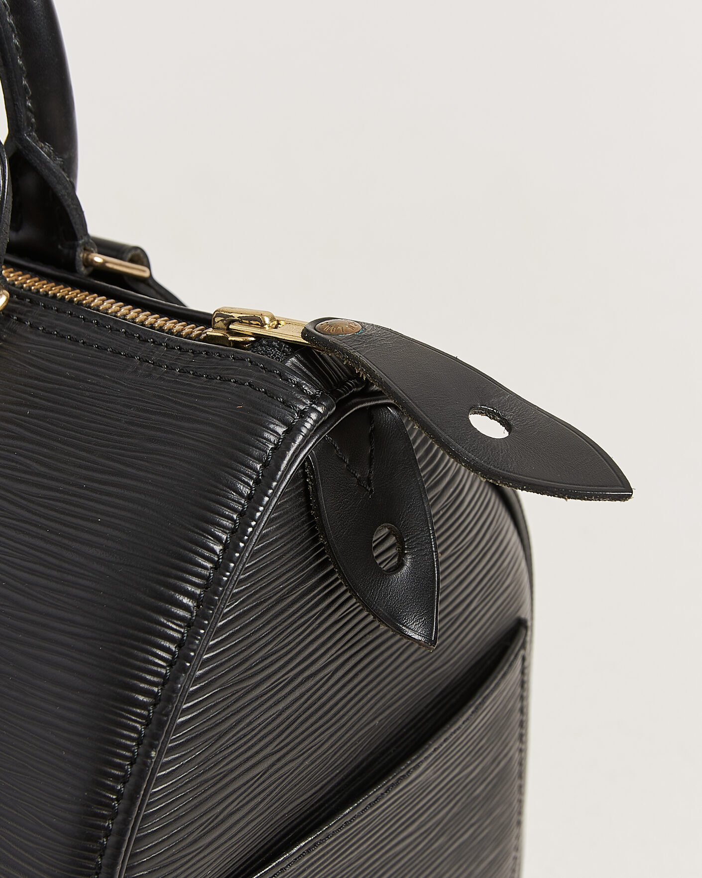 Herr | Pre-Owned & Vintage Bags | Louis Vuitton Pre-Owned | Speedy 25 Epi Leather Black