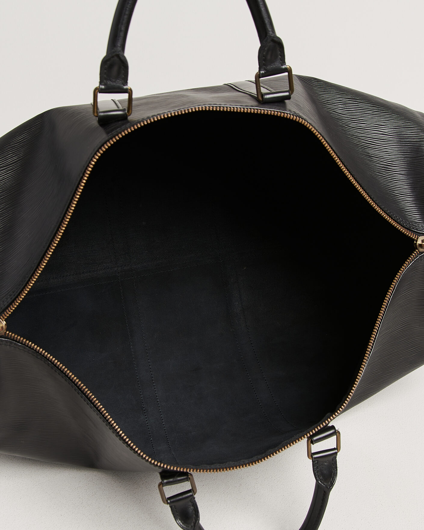 Herr | Pre-Owned & Vintage Bags | Louis Vuitton Pre-Owned | Keepall 55 Epi Leather Black