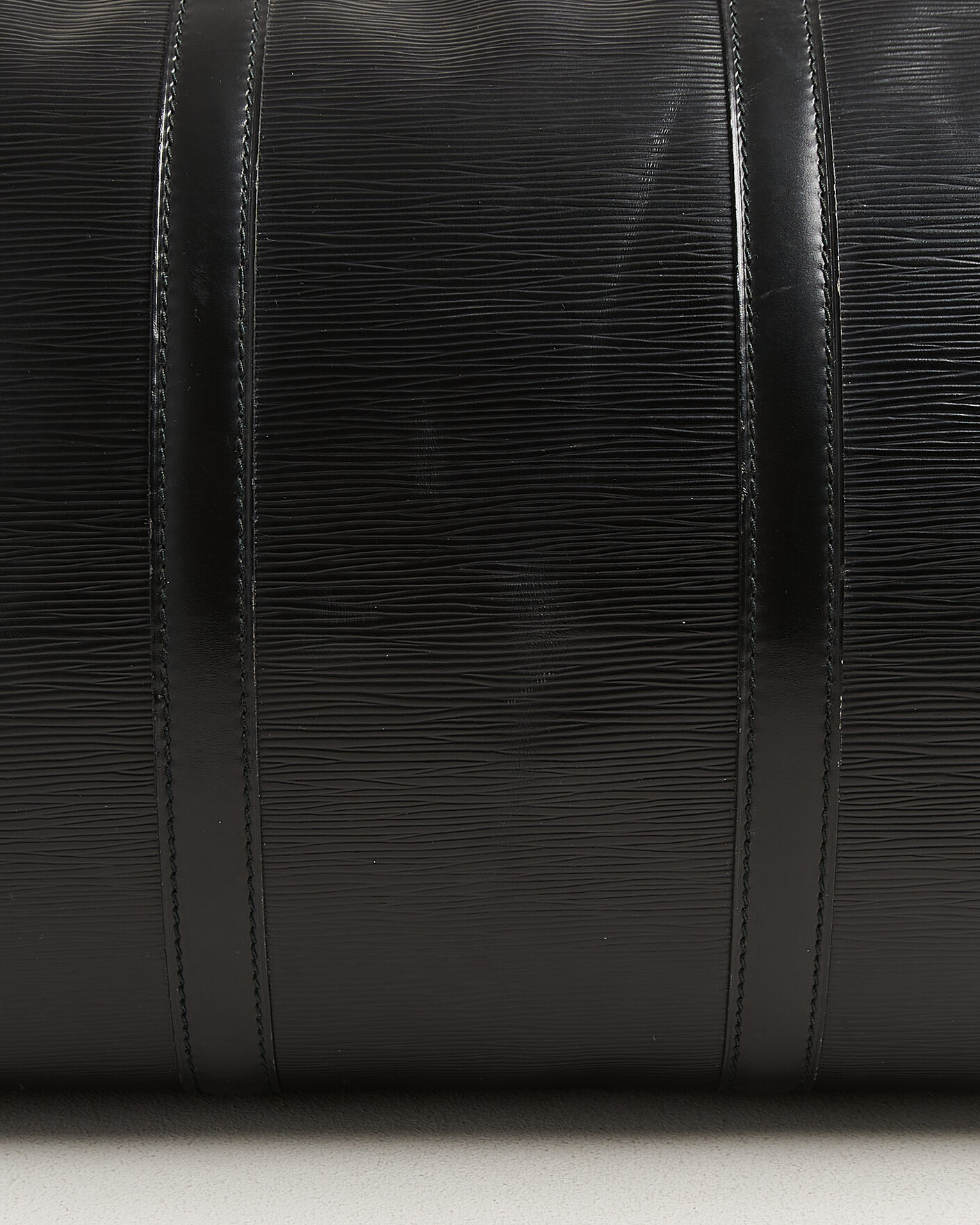 Herr | Pre-Owned & Vintage Bags | Louis Vuitton Pre-Owned | Keepall 55 Epi Leather Black