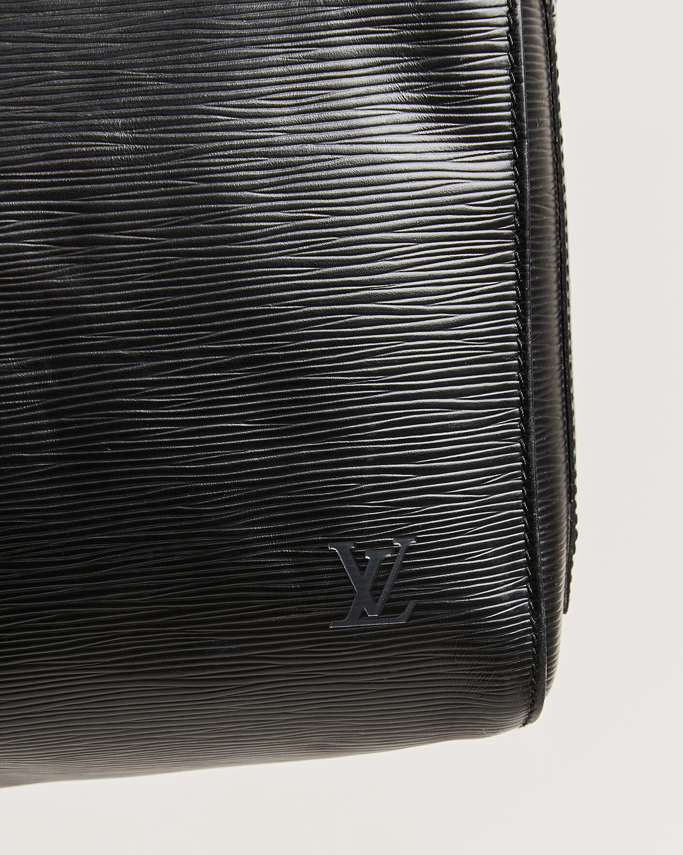 Herr | Pre-Owned & Vintage Bags | Louis Vuitton Pre-Owned | Keepall 55 Epi Leather Black