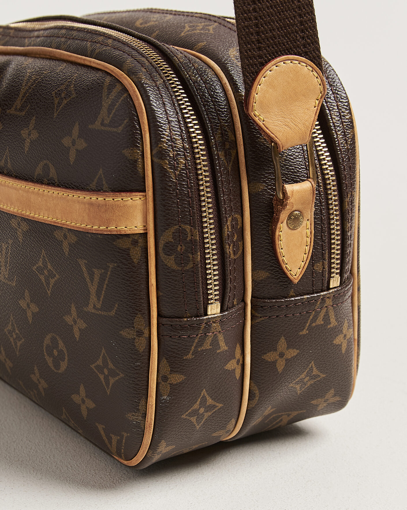 Herr | Pre-Owned & Vintage Bags | Louis Vuitton Pre-Owned | Reporter Bag PM Monogram