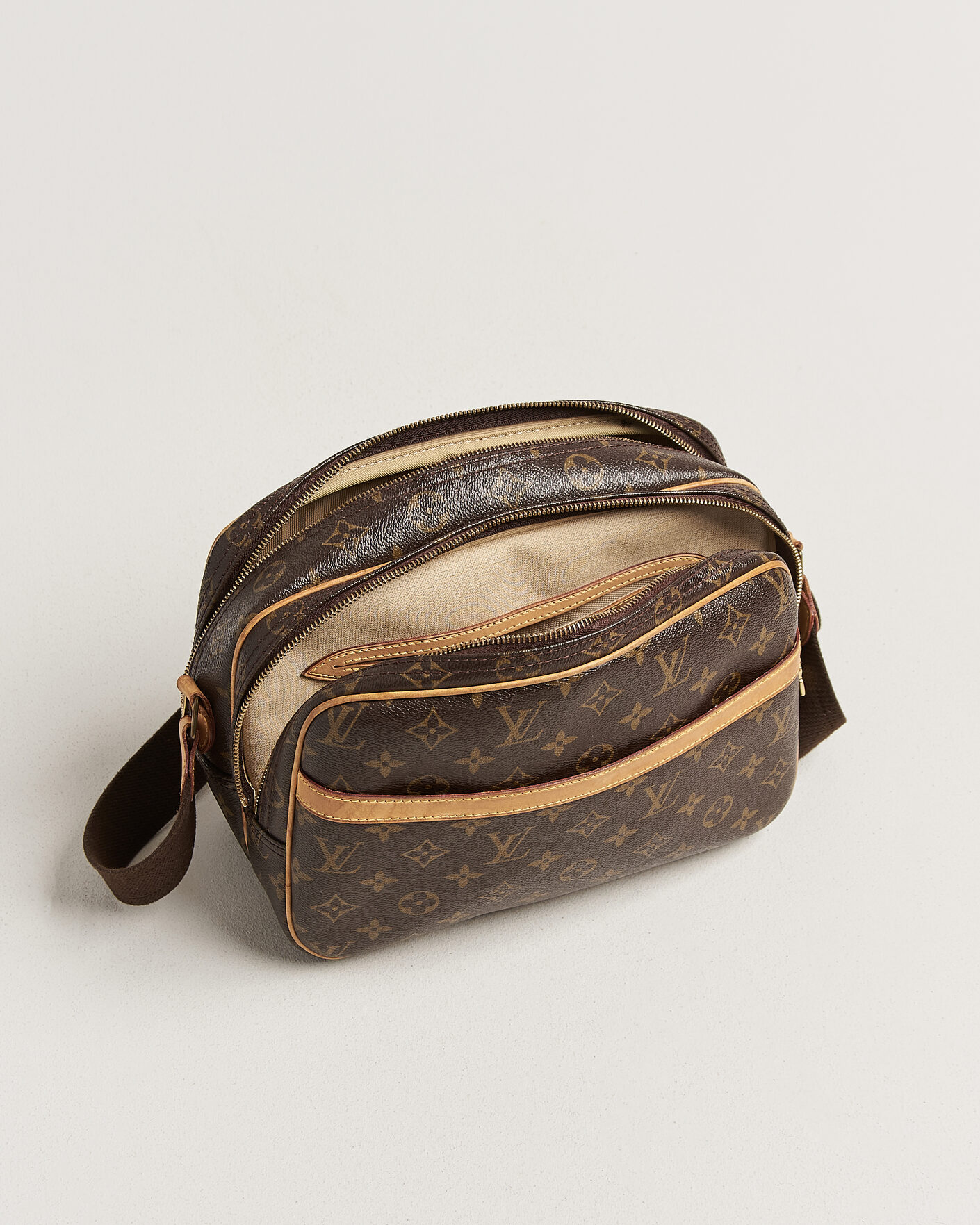 Herr | Pre-Owned & Vintage Bags | Louis Vuitton Pre-Owned | Reporter Bag PM Monogram