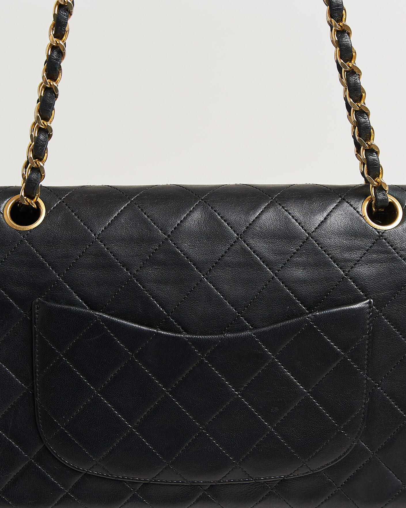 Herr | Pre-Owned & Vintage Bags | Chanel Pre-Owned | Classic Medium Double Flap Bag Lambskin Black