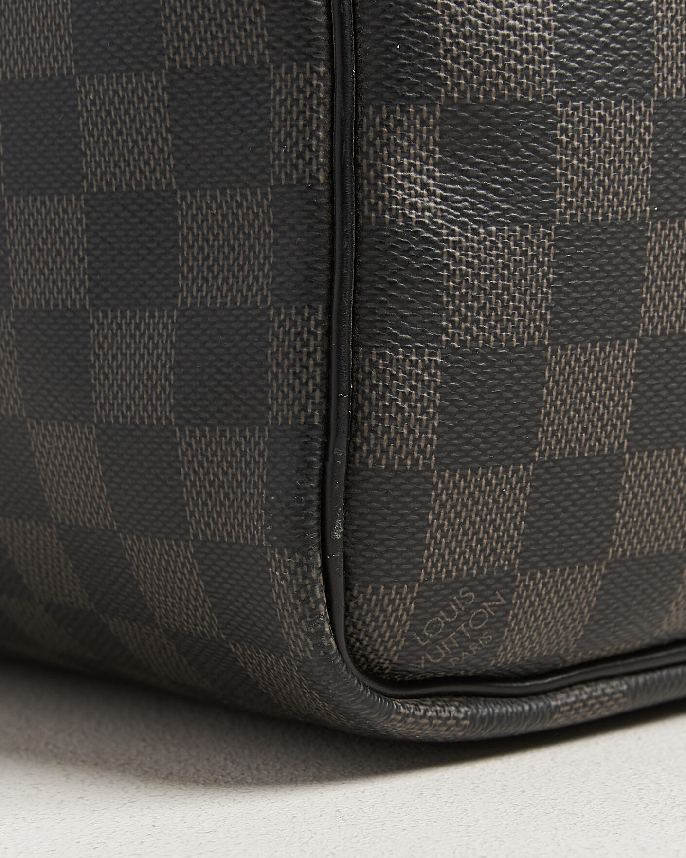 Herr | Pre-Owned & Vintage Bags | Louis Vuitton Pre-Owned | Keepall Bandouliére 45 Damier Graphite