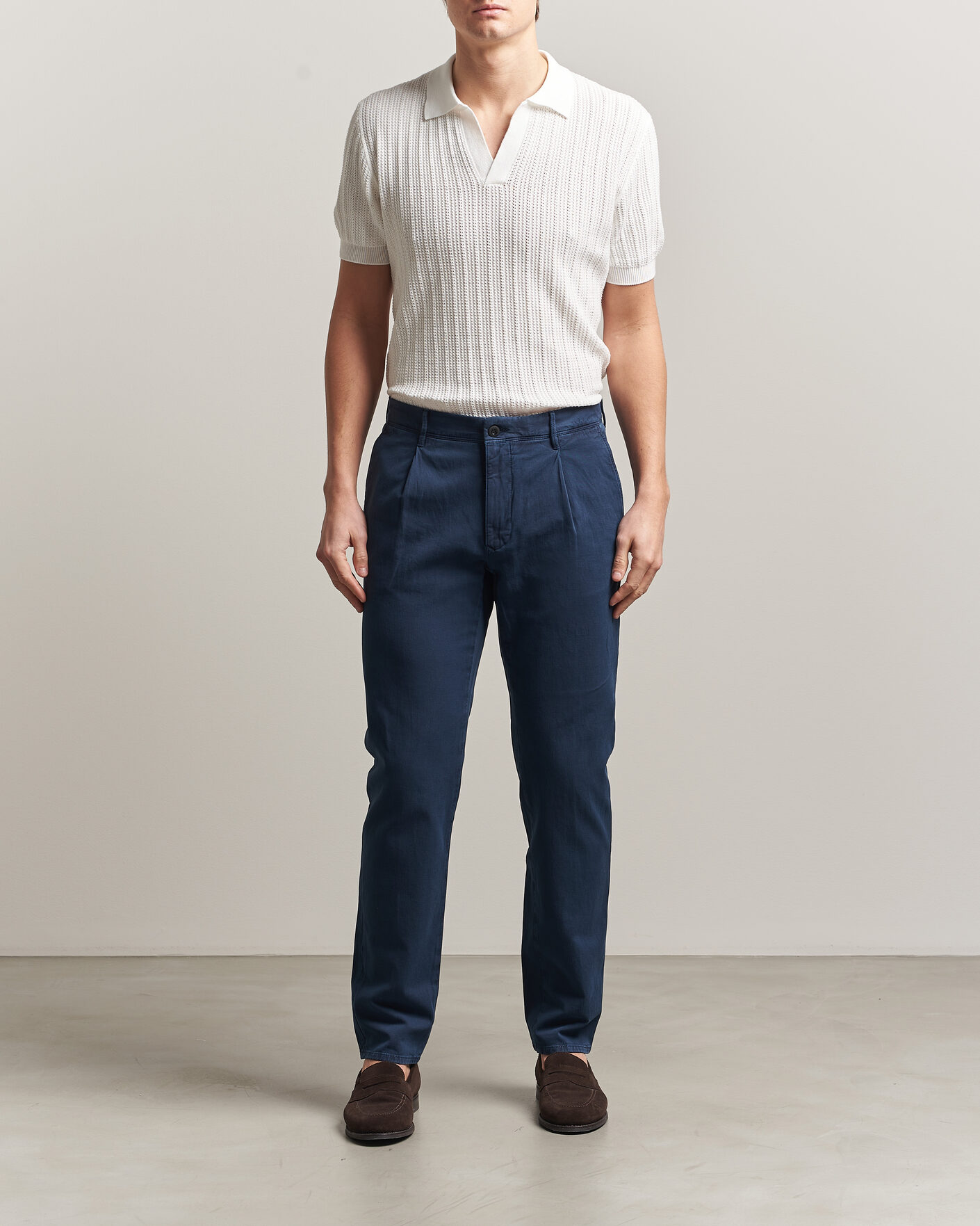 Herr | Byxor | Incotex | Tapered Fit Pleated Linen Slacks Navy