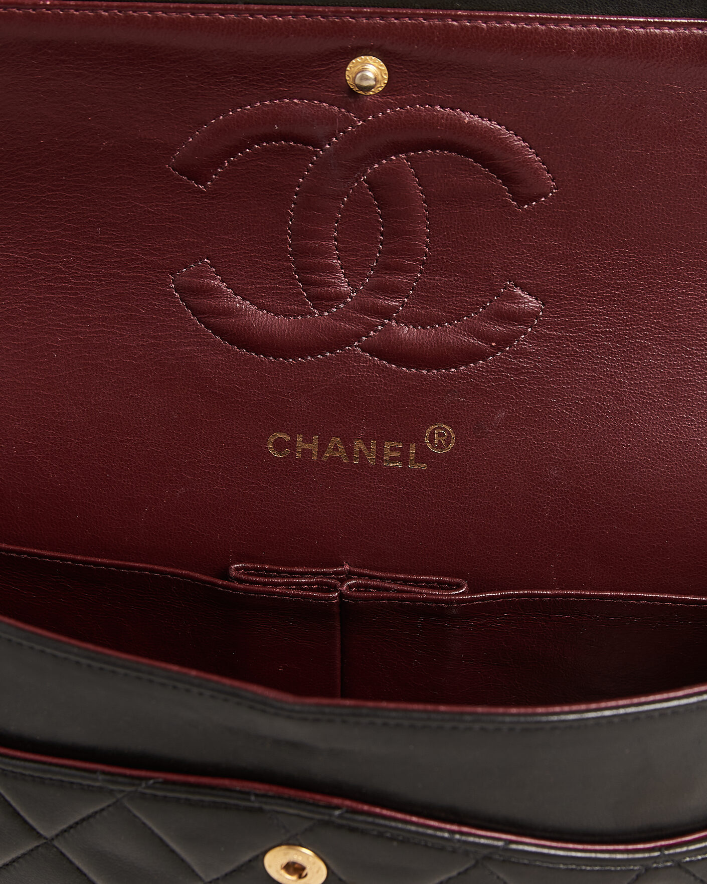 Herr | Pre-Owned & Vintage Bags | Chanel Pre-Owned | Classic Medium Double Flap Bag Lambskin Black