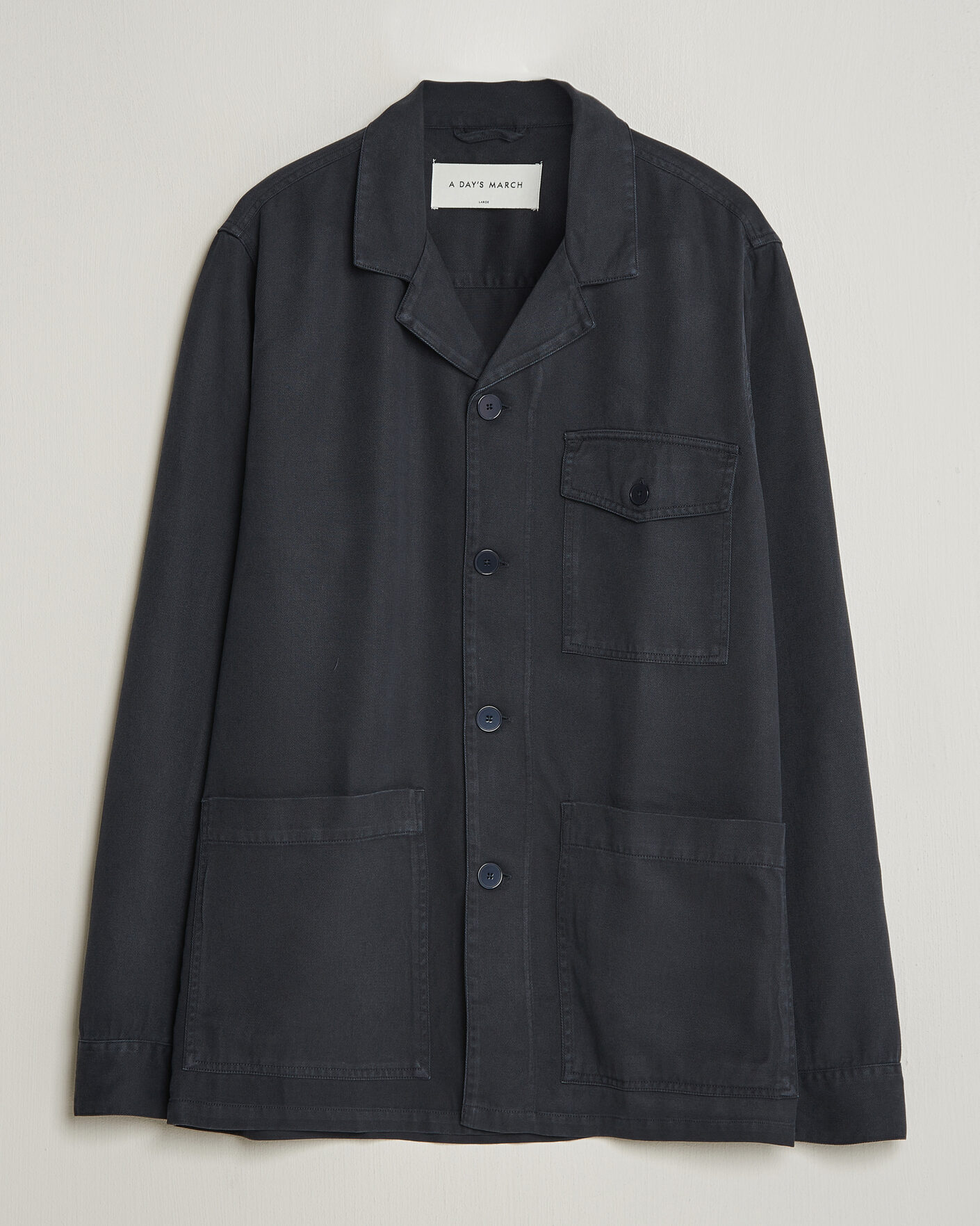 Herr | Skjortor | A Day's March | Banagher Lyocell Overshirt Navy