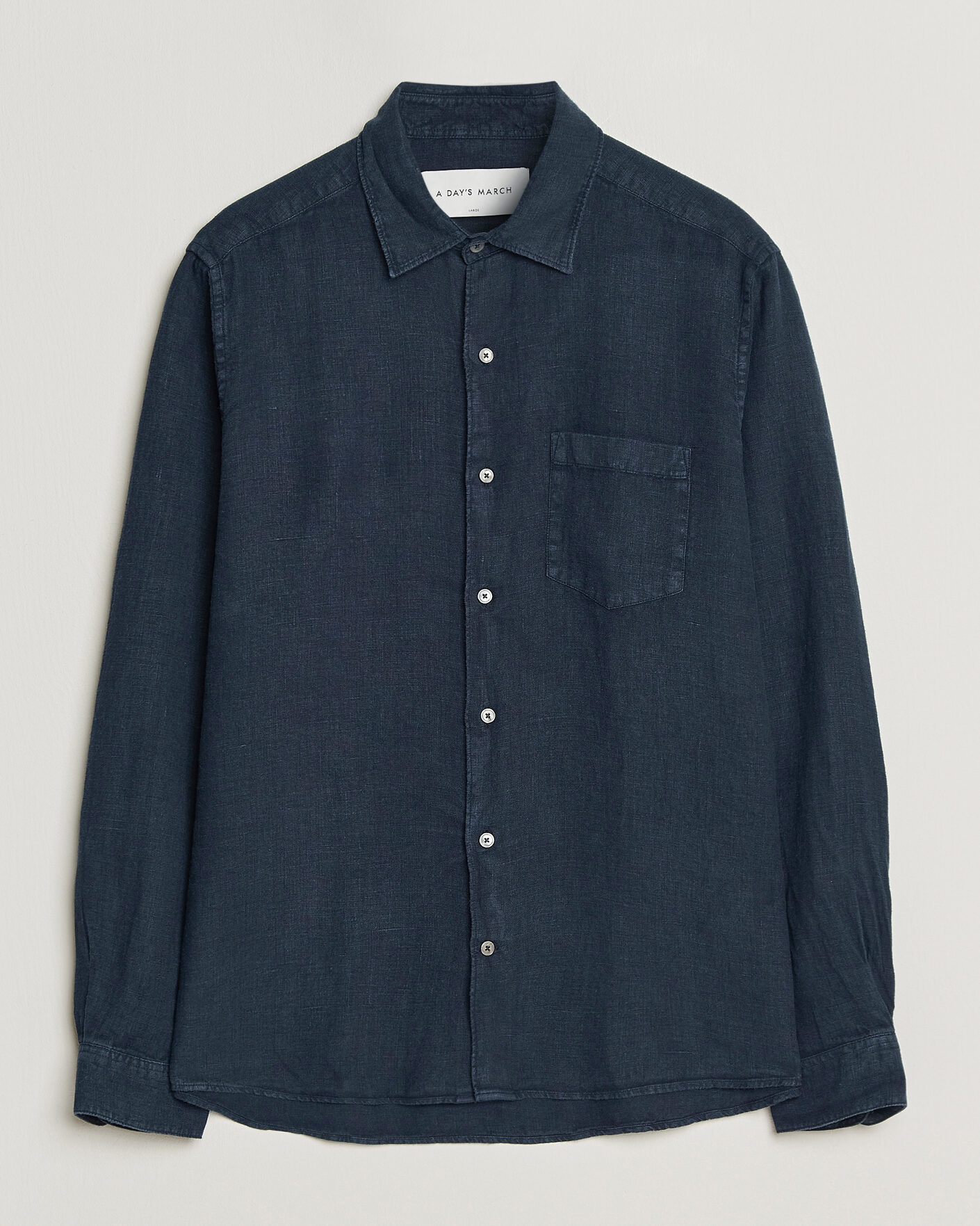 Herr | Skjortor | A Day's March | Daintree Linen Shirt Navy