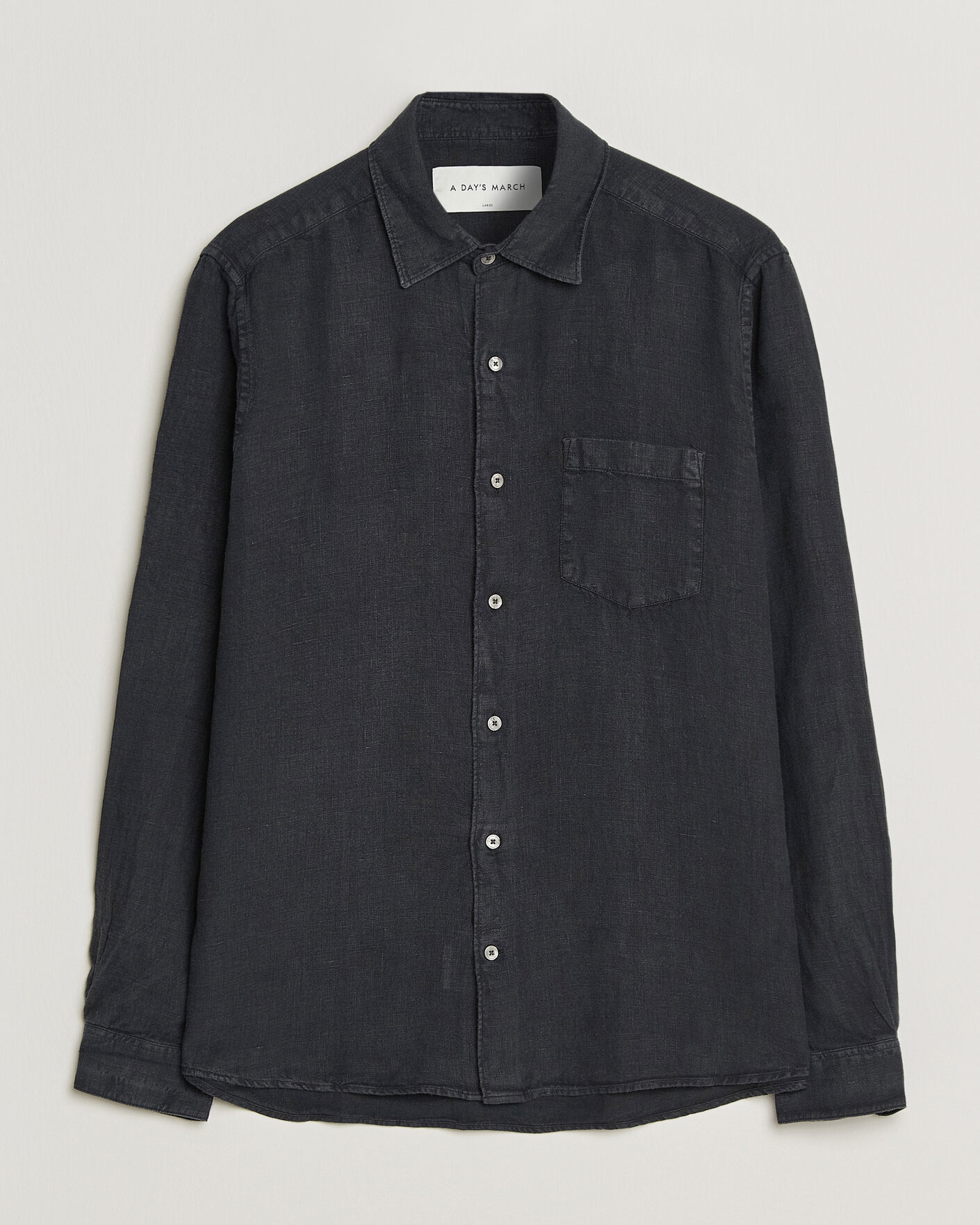 Herr | Skjortor | A Day's March | Daintree Linen Shirt Off Black