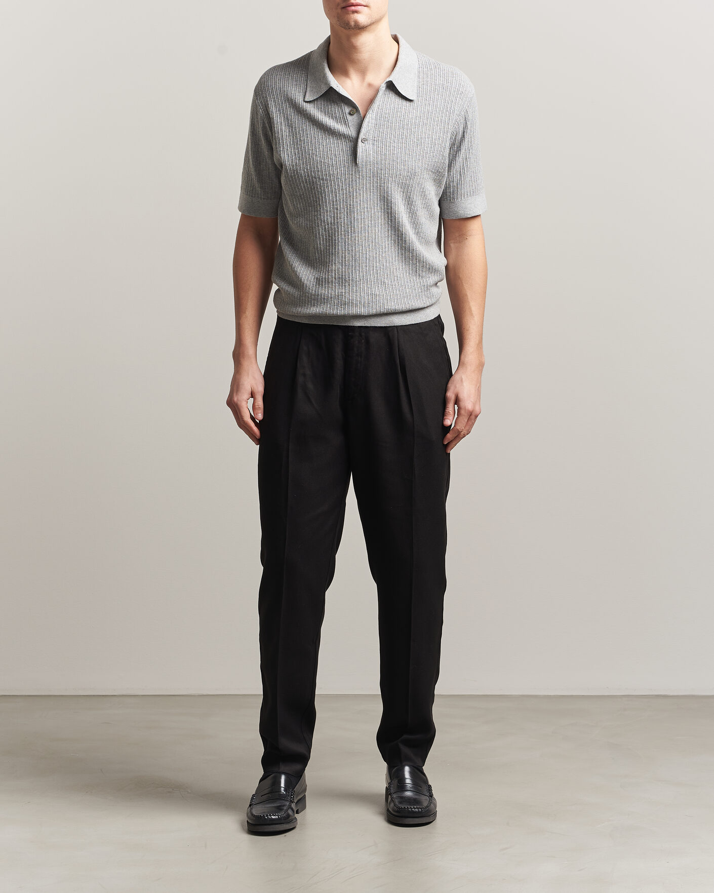 Herr | Pikéer | A Day's March | Aspen Structured Knitted Polo Grey