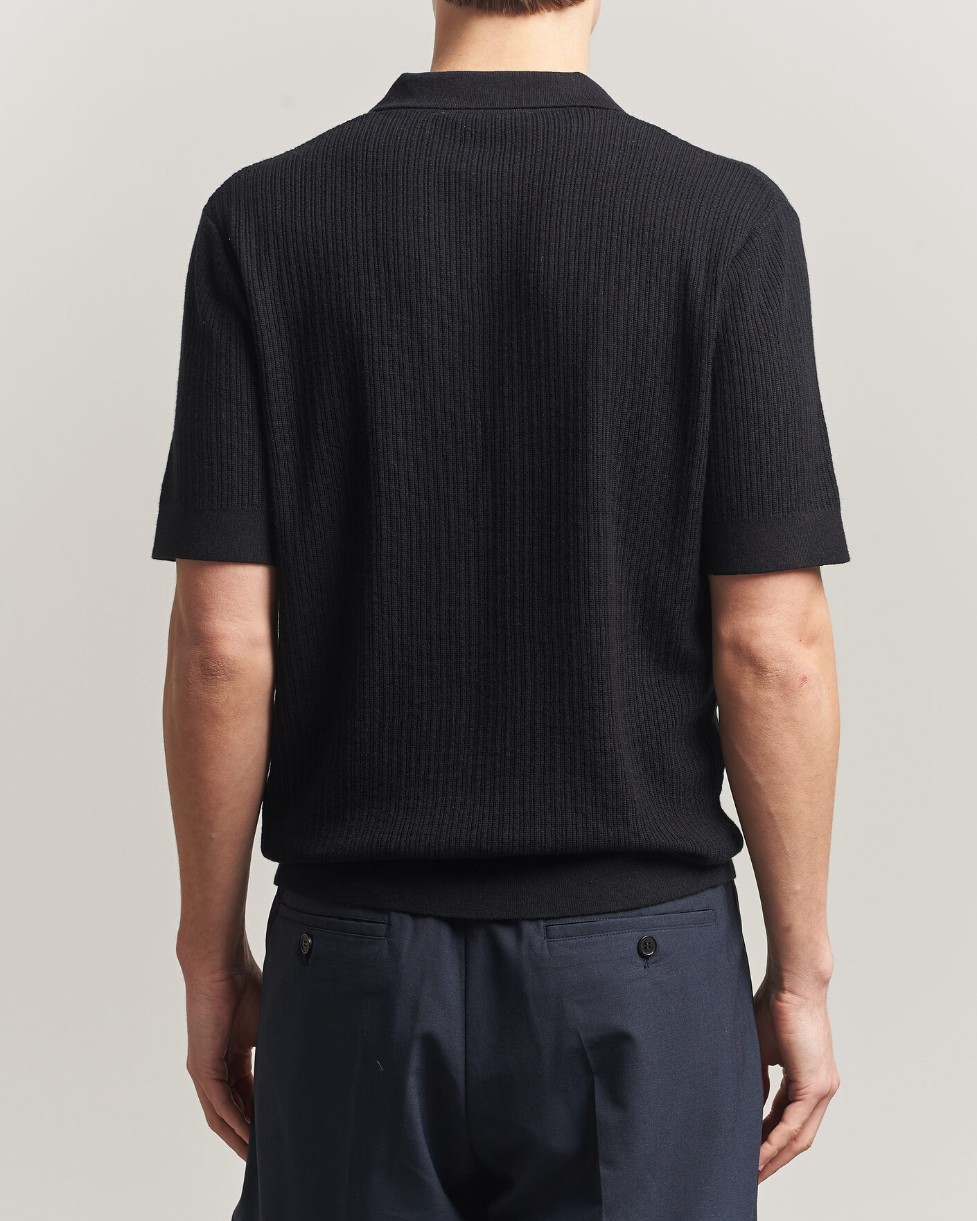 Herr | Pikéer | A Day's March | Aspen Structured Knitted Polo Black