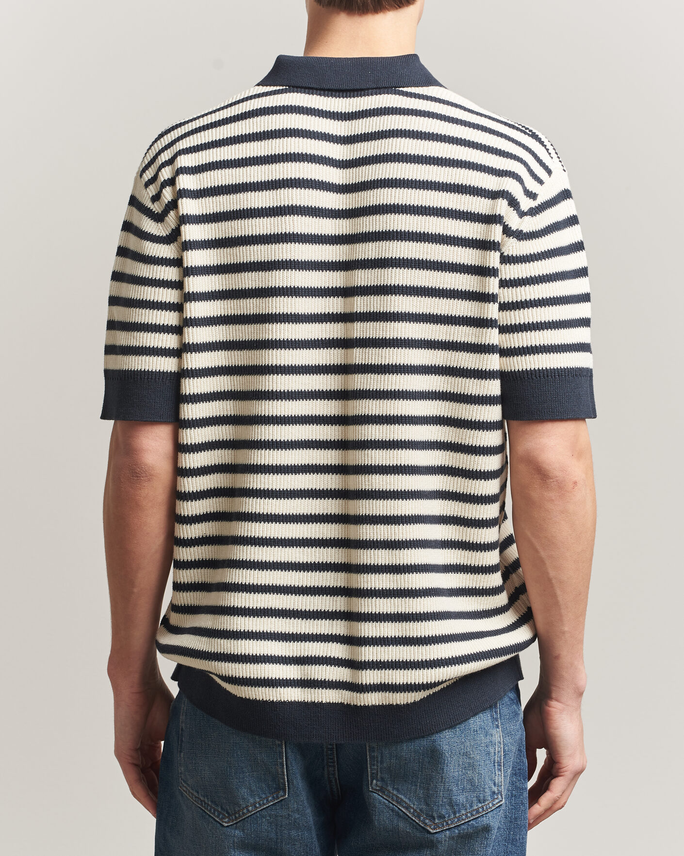 Herr | Pikéer | A Day's March | Jeremy Striped Knitted Polo Off White/Navy