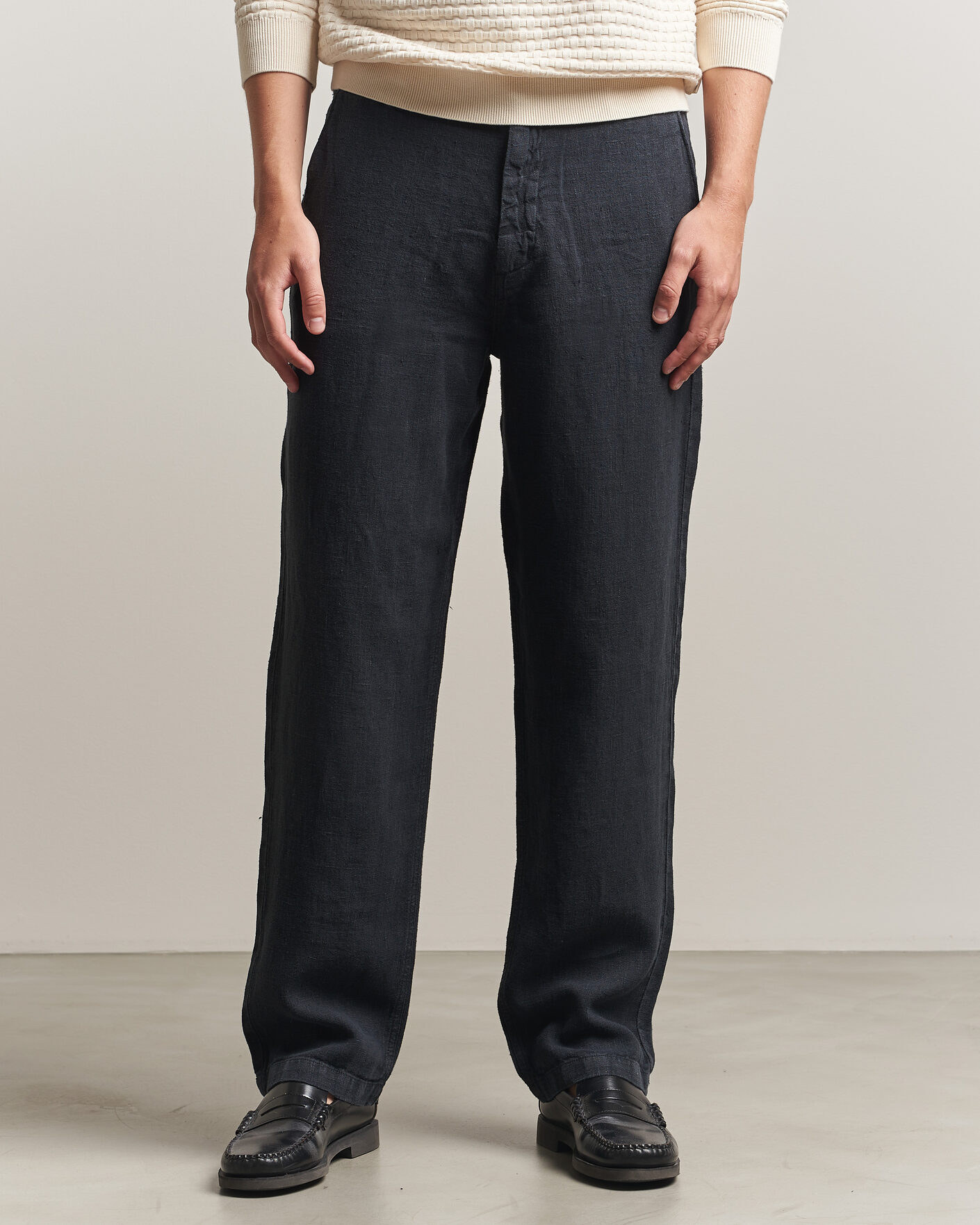 Herr | Byxor | A Day's March | Redwood Linen Trousers Black