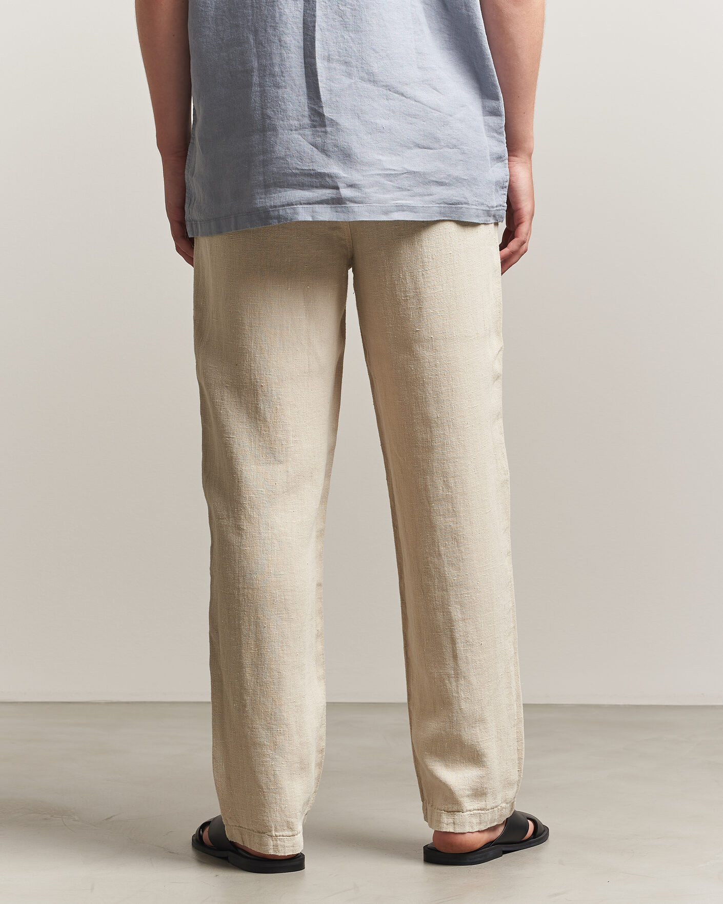 Herr | Byxor | A Day's March | Redwood Linen Trousers Oyster