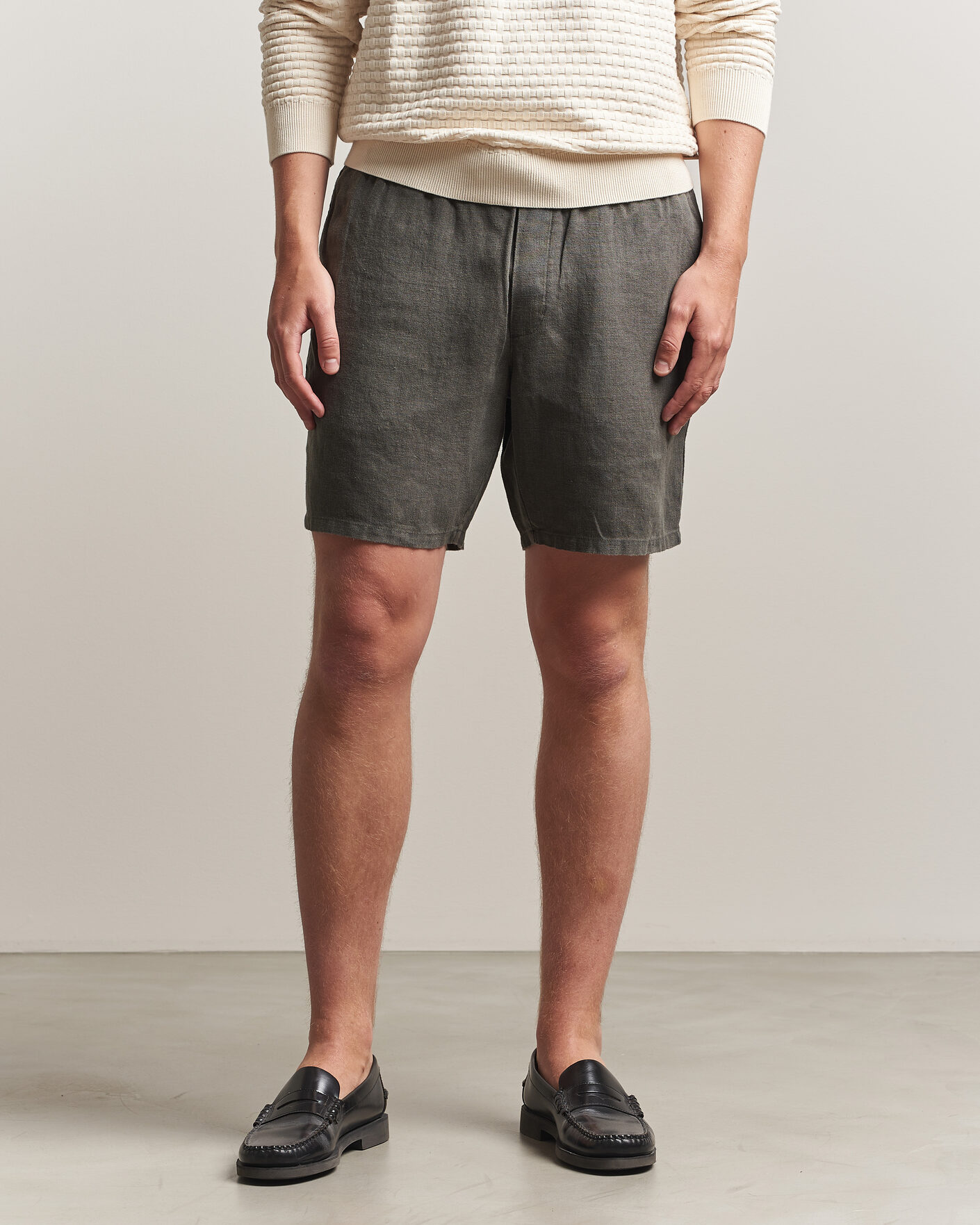 Herr | Shorts | A Day's March | Ipu Linen Drawstring Shorts Olive
