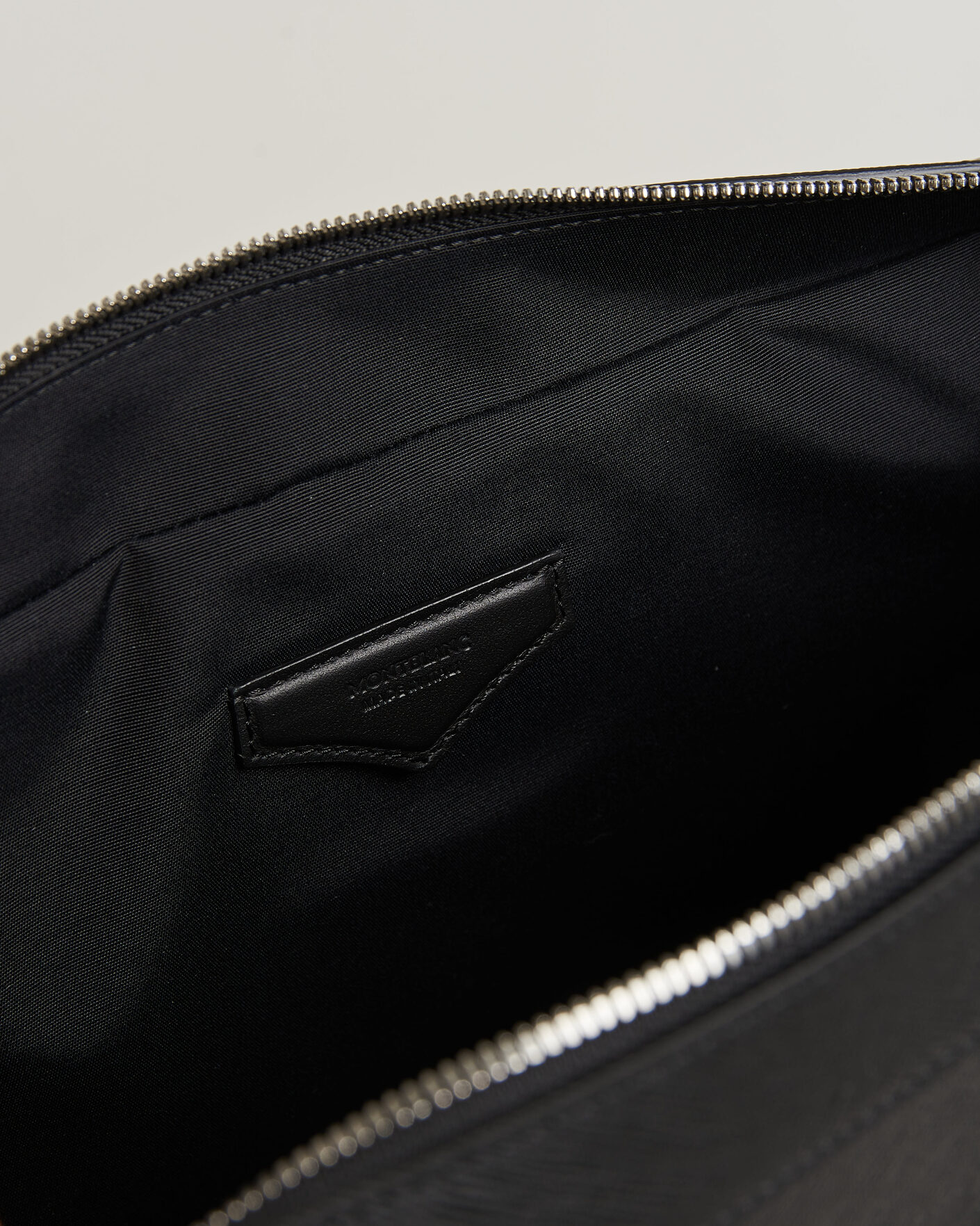 Herr | Väskor | Montblanc | Medium Sartorial Leather Briefcase with Pocket Black