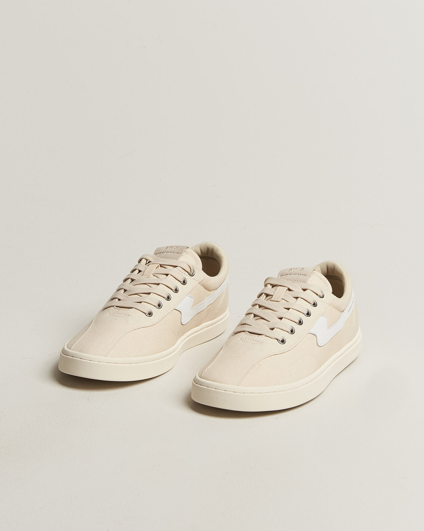 Herr | Sneakers | Stepney Workers Club | Surma S-Strike Canvas Sneaker Ecru