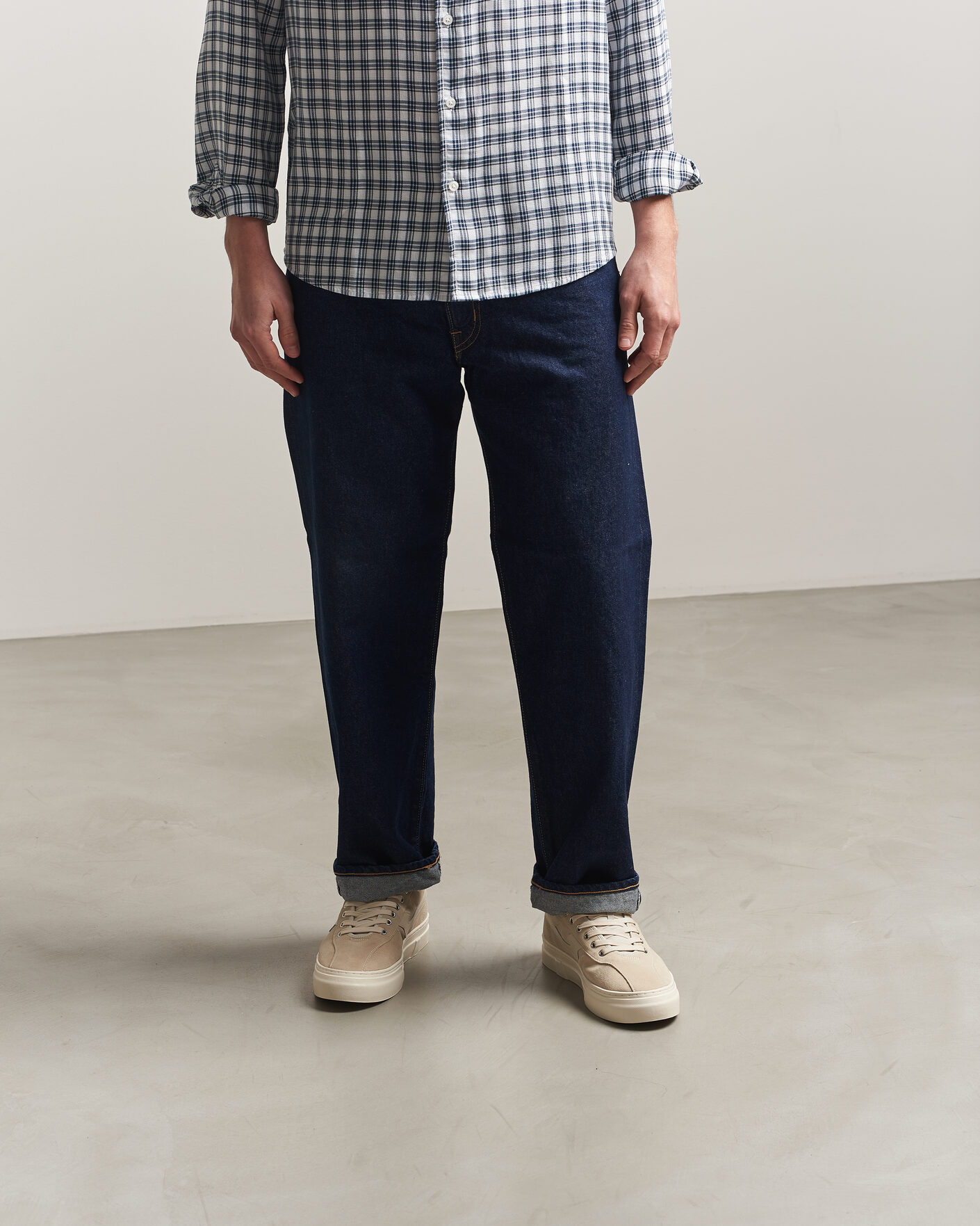 Herr | Sneakers | Stepney Workers Club | Dellow S-Strike Cupsole Suede Sneaker Oat