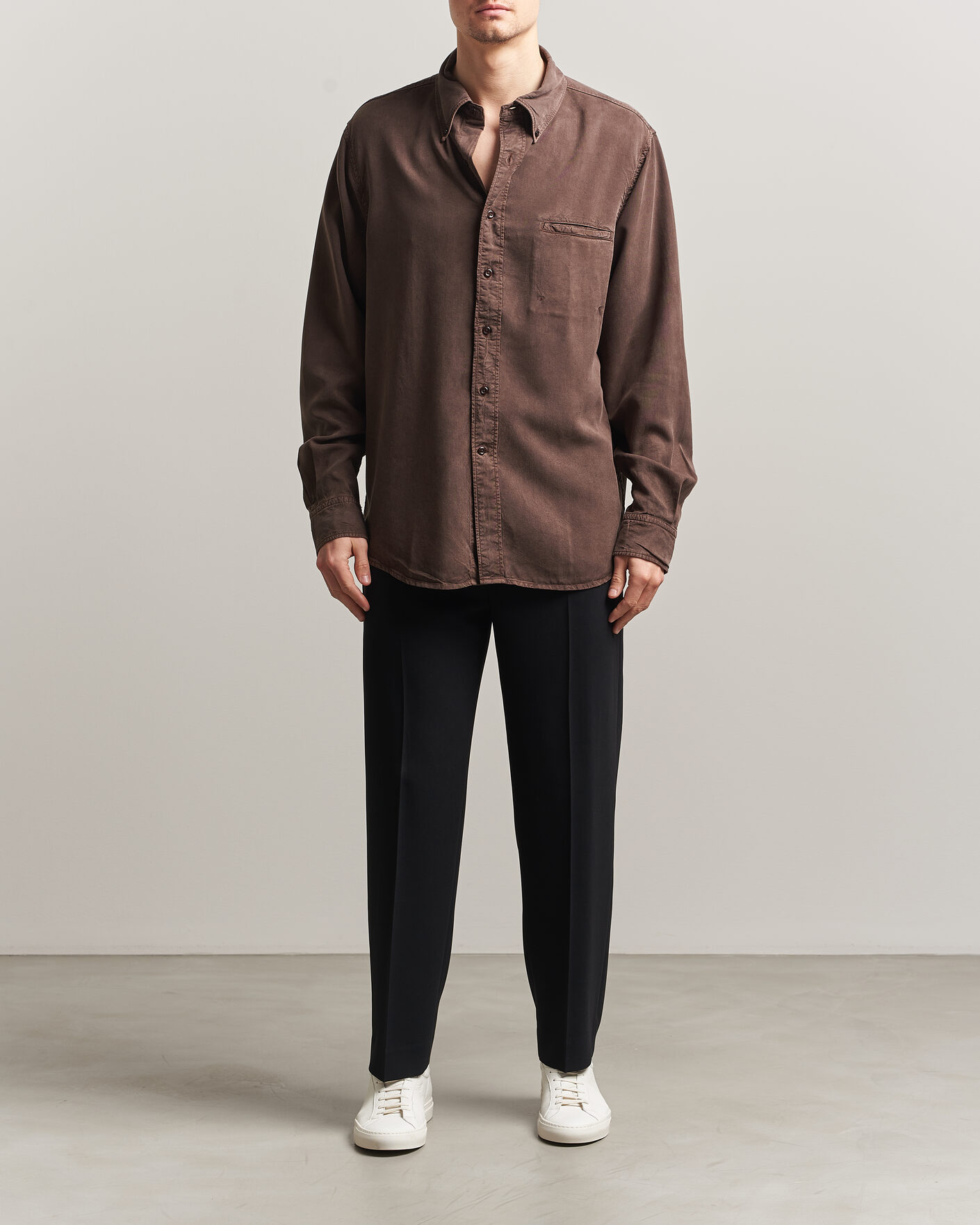 Herr | Skjortor | Filippa K | Zack Lyocell Shirt Dark Chocolate