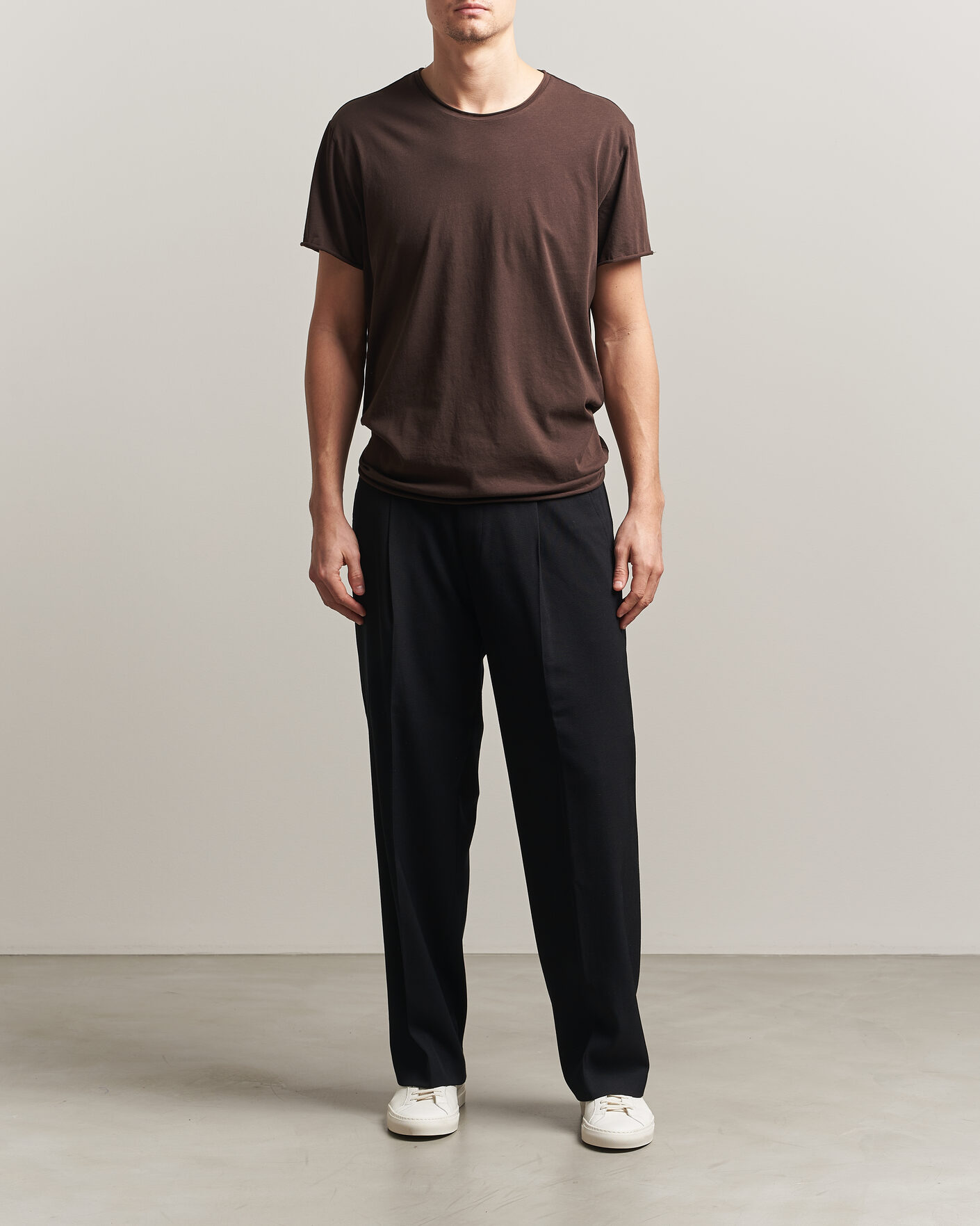 Herr | T-Shirts | Filippa K | Roll Neck Crew Neck T-Shirt Dark Chocolate