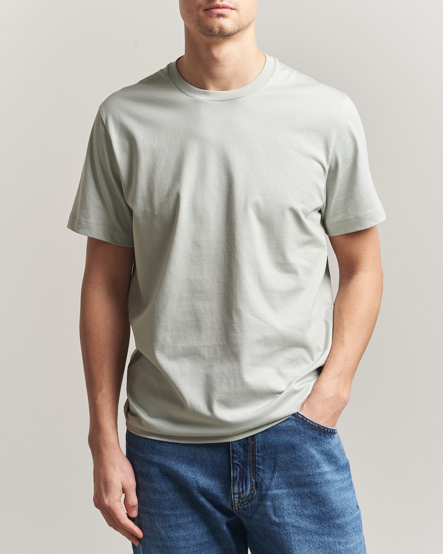 Herr | T-Shirts | Filippa K | Filip Crew Neck T-Shirt Silver Grey