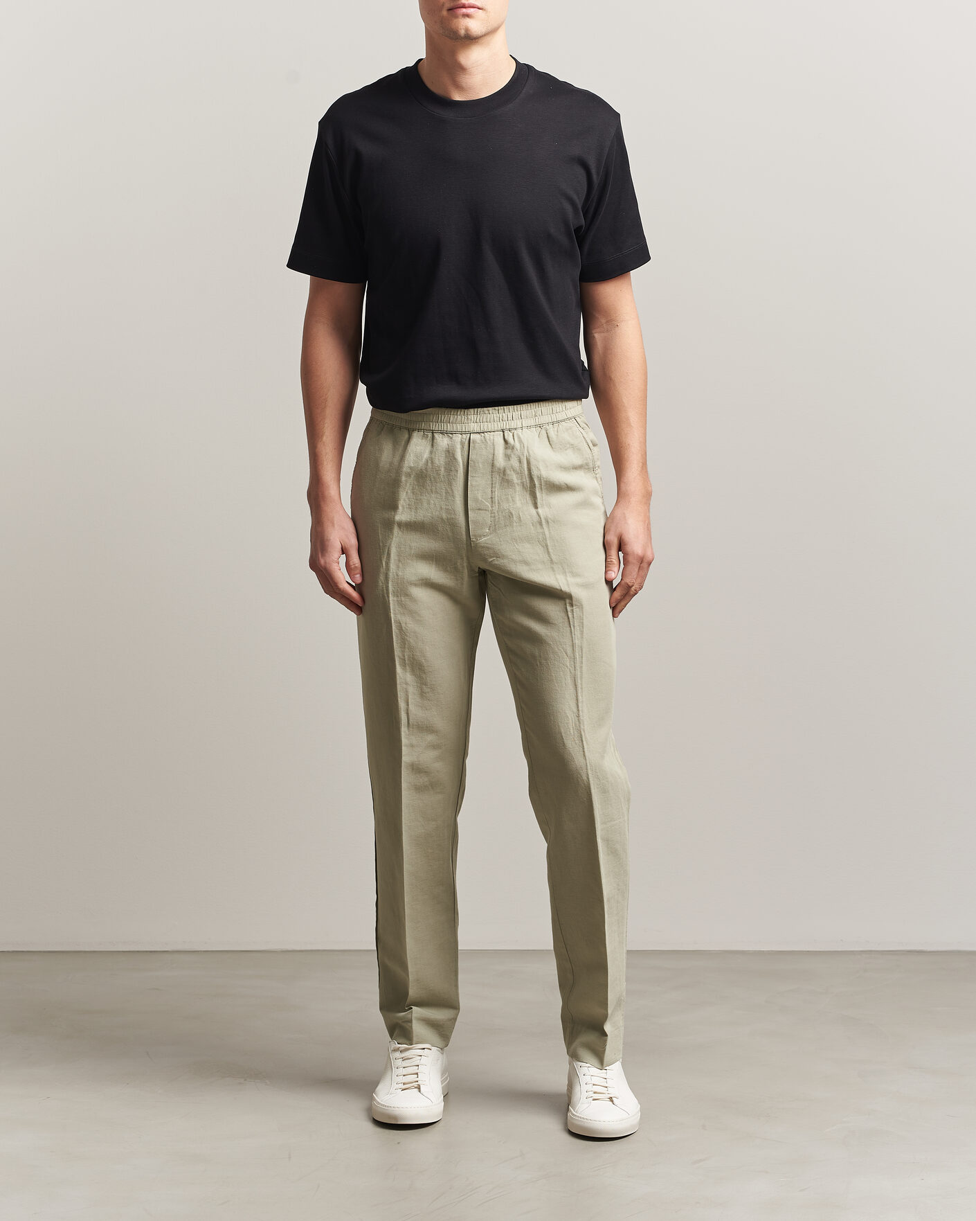 Herr | Byxor | Filippa K | Theo Relaxed Linen/Cotton Drawstring Trousers Light Green
