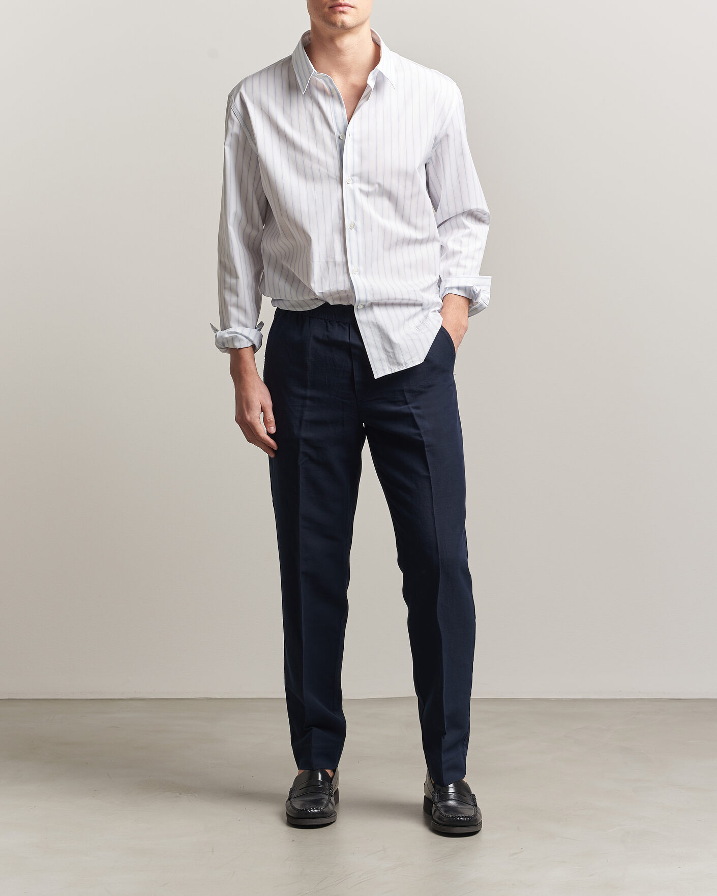 Herr | Byxor | Filippa K | Theo Relaxed Linen/Cotton Drawstring Trousers Navy