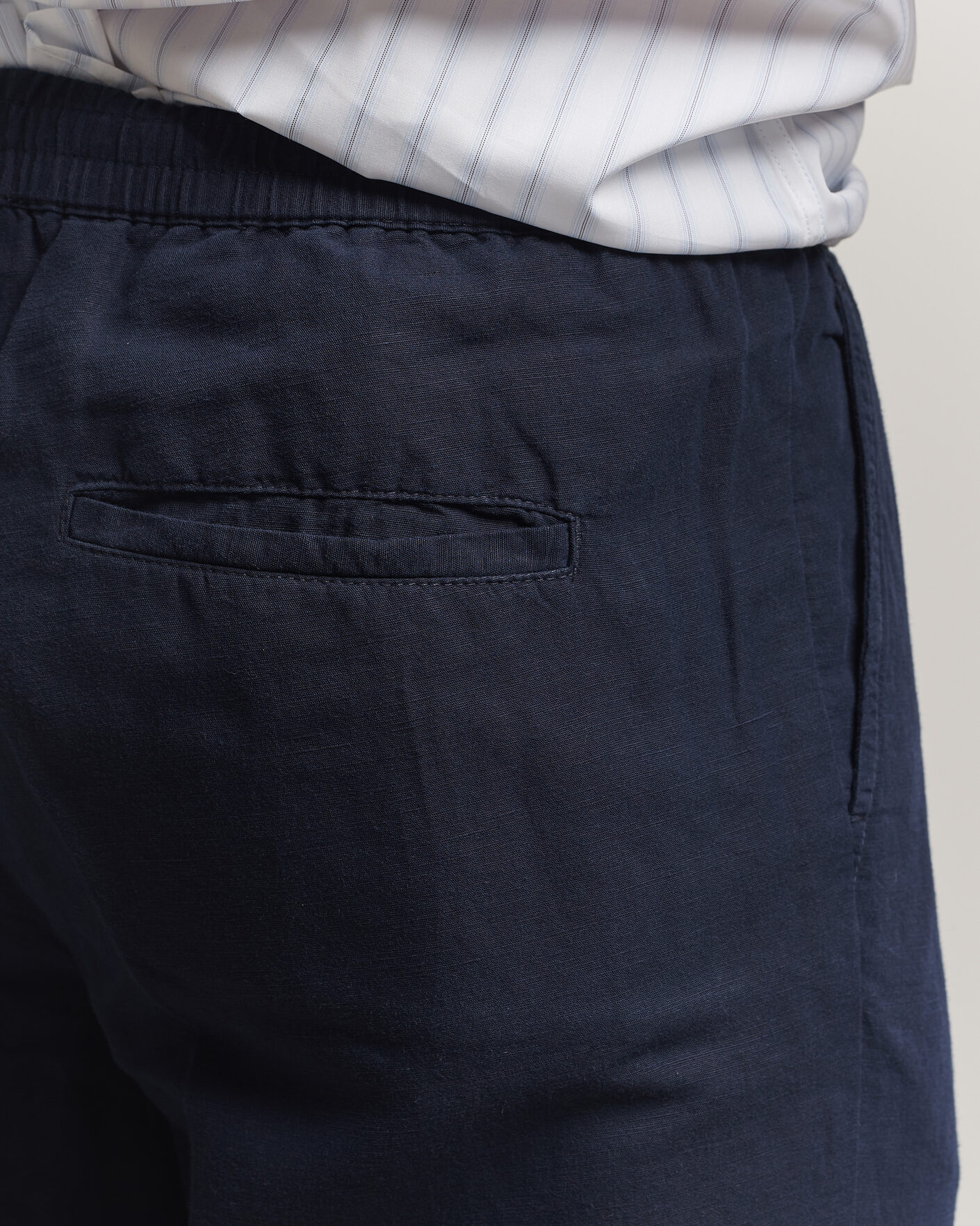 Herr | Byxor | Filippa K | Theo Relaxed Linen/Cotton Drawstring Trousers Navy