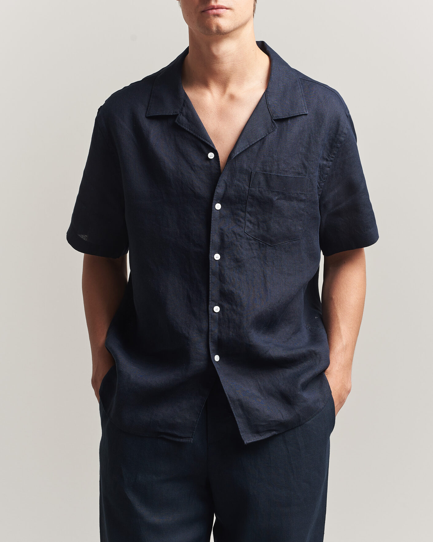 Herr | Skjortor | J.Lindeberg | Elio Linen Short Sleeve Shirt Navy