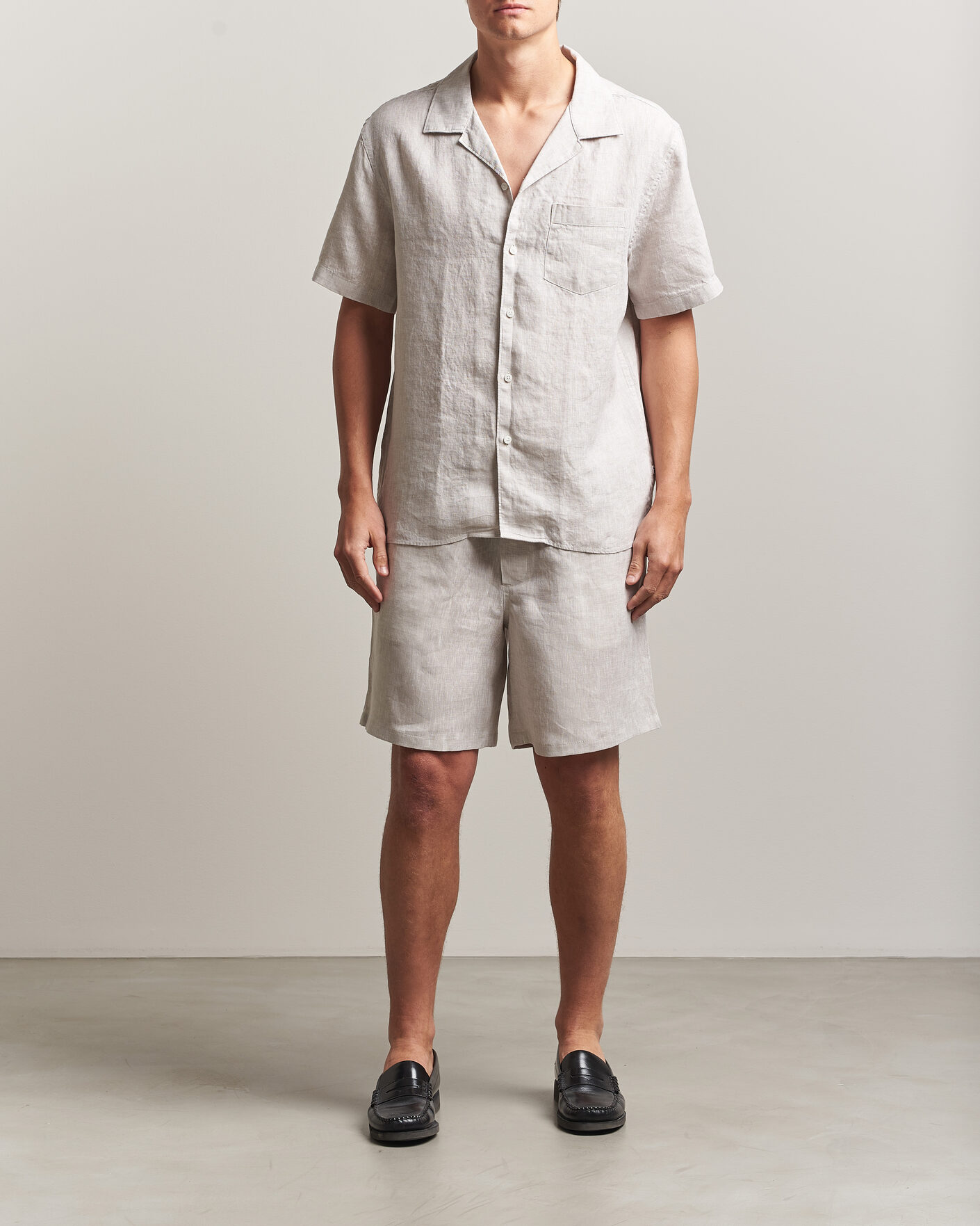 Herr | Skjortor | J.Lindeberg | Elio Linen Short Sleeve Shirt Moonbeam