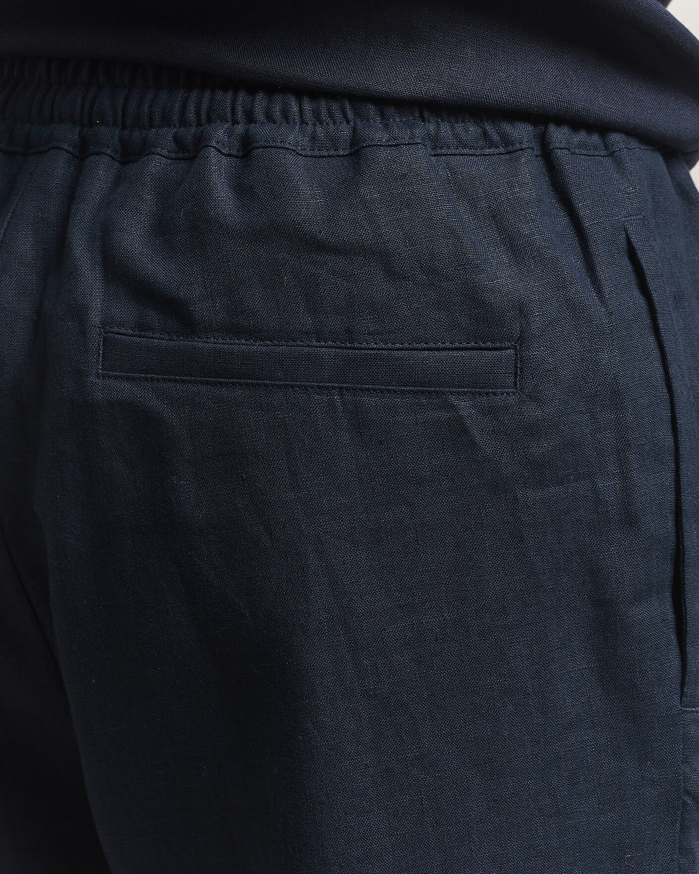 Herr | Byxor | J.Lindeberg | Noah Drape Linen Pants Navy