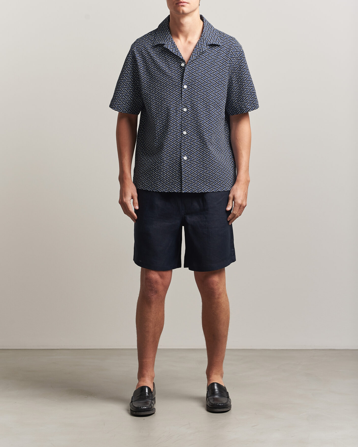 Herr | Skjortor | J.Lindeberg | Donso Geo Printed Resort Shirt Estate Navy