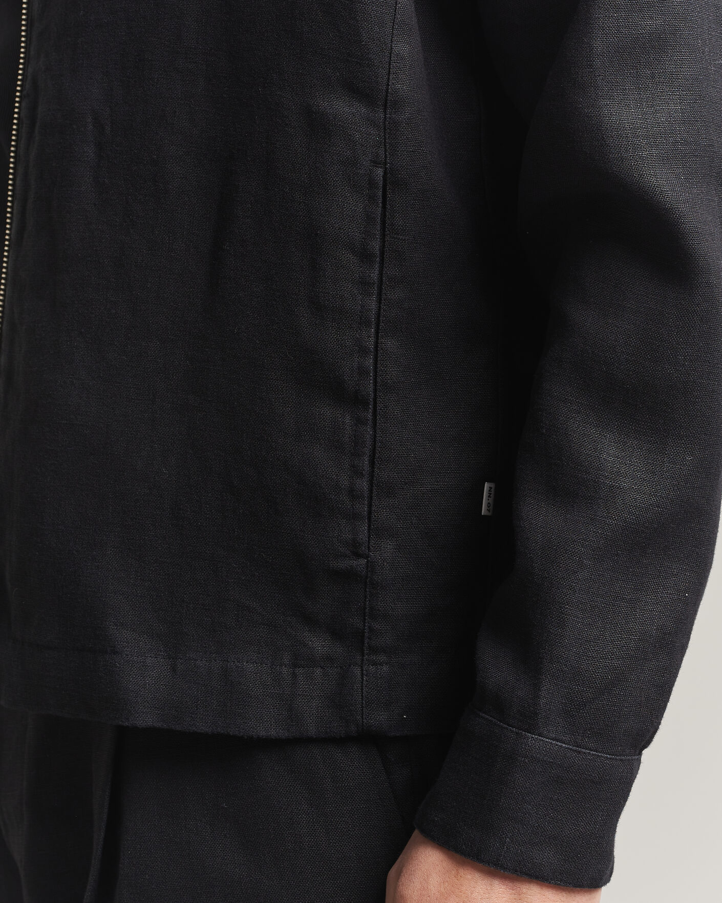 Herr | Skjortor | NN07 | Alban Linen Full Zip Overshirt Black