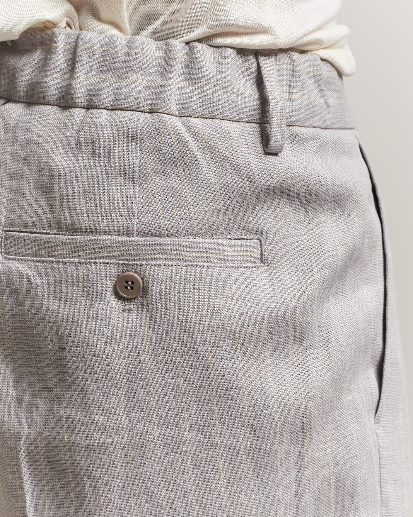 Herr | Byxor | NN07 | Kay Pinstriped Pleated Linen Trousers Grey