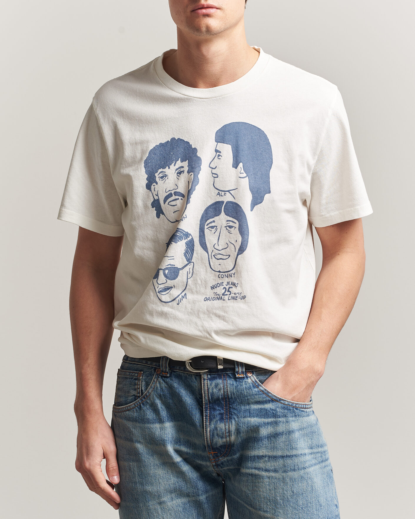 Herr | T-Shirts | Nudie Jeans | Roy Fab Four T-Shirt Chalk White