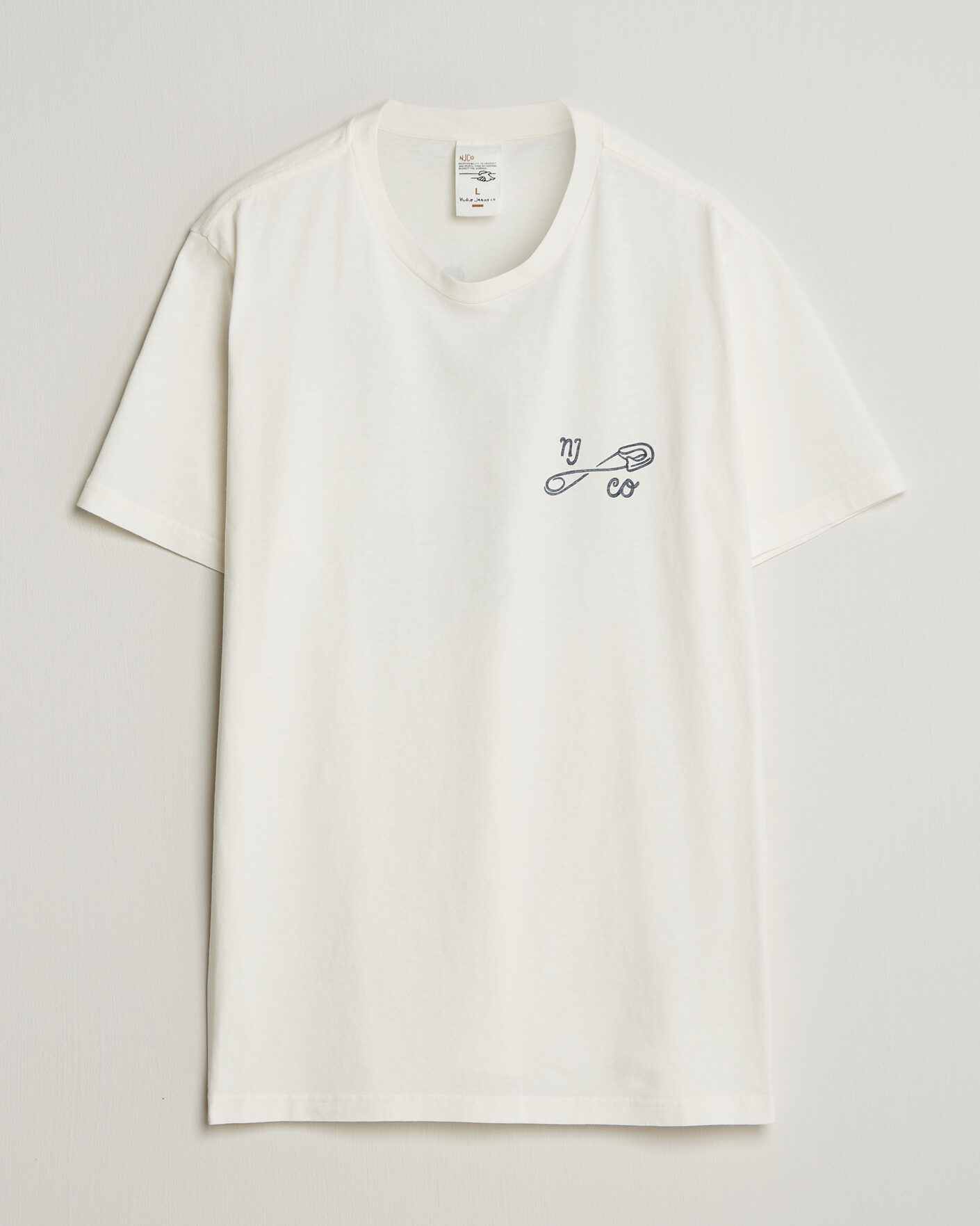 Herr | T-Shirts | Nudie Jeans | Roy NJCO Pin T-Shirt Chalk White