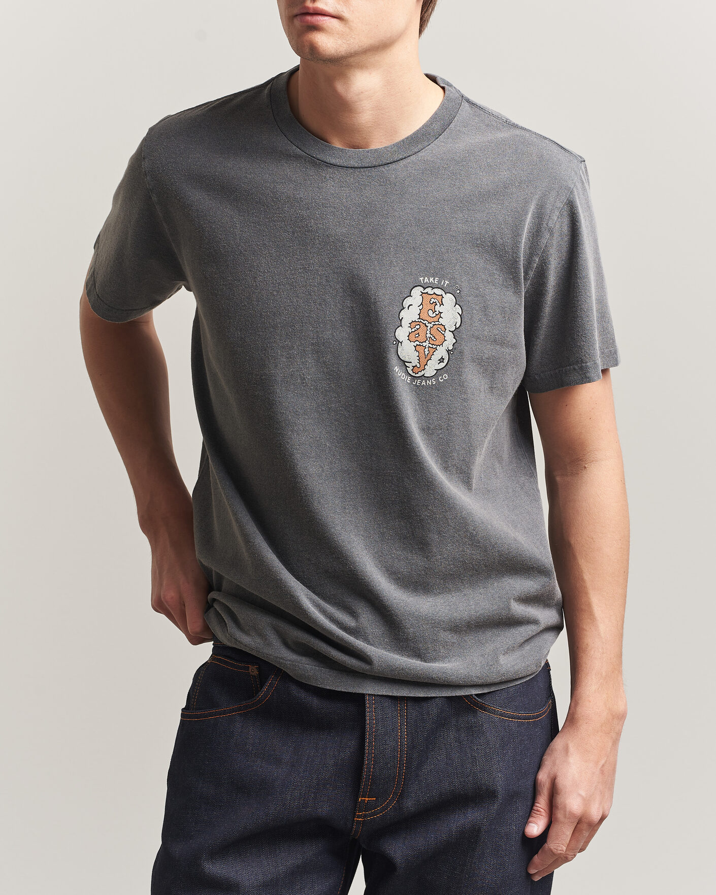 Herr | T-Shirts | Nudie Jeans | Roy Easy Cloud T-Shirt Antracite