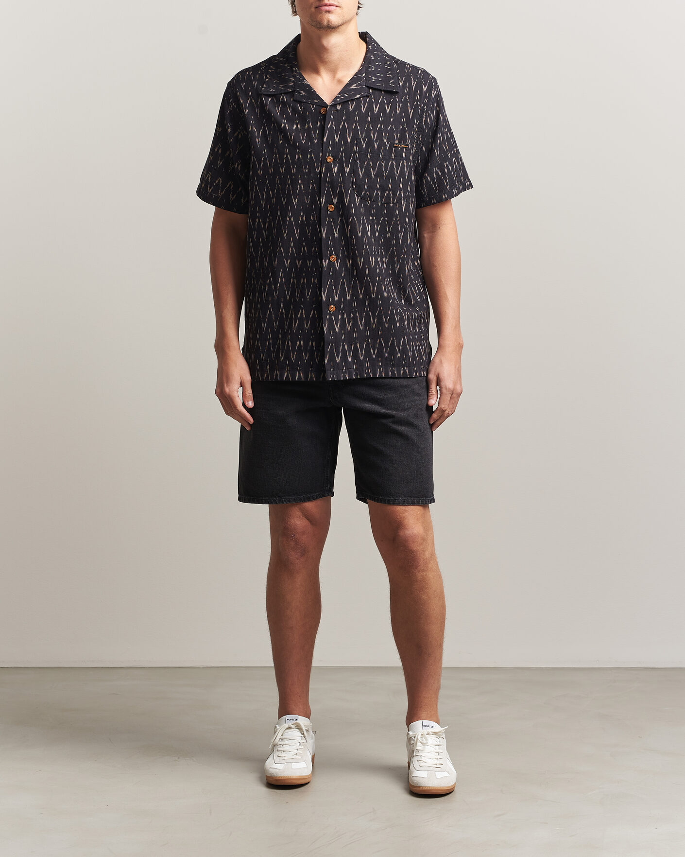 Herr | Skjortor | Nudie Jeans | Arvid Hawaii Shirt Ikat Multi