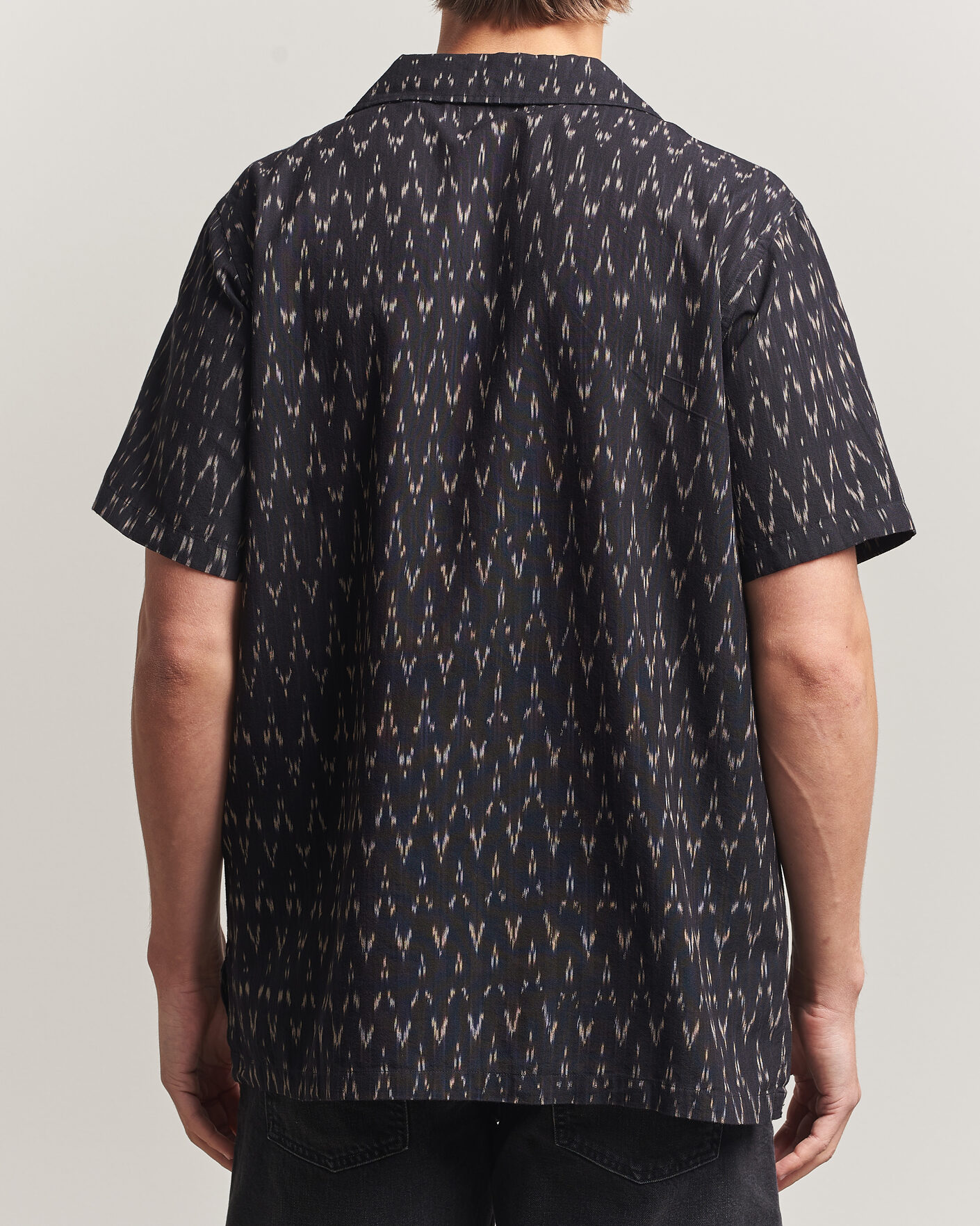 Herr | Skjortor | Nudie Jeans | Arvid Hawaii Shirt Ikat Multi